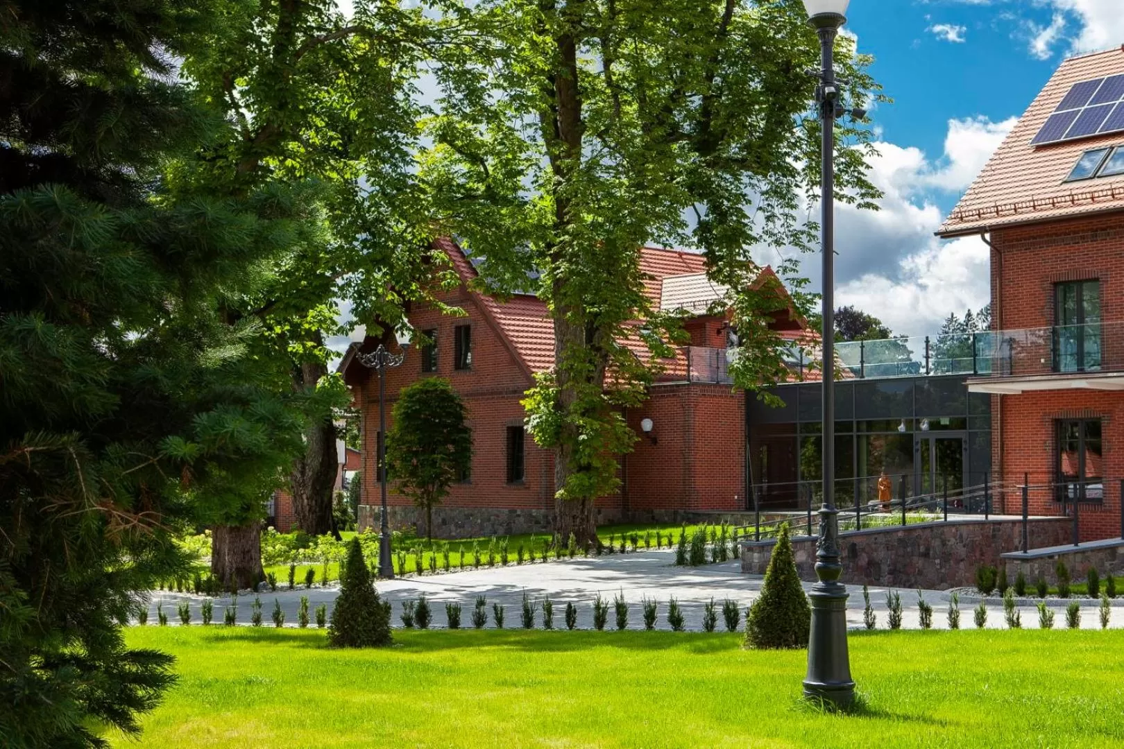 Property building in Leśny Dwór