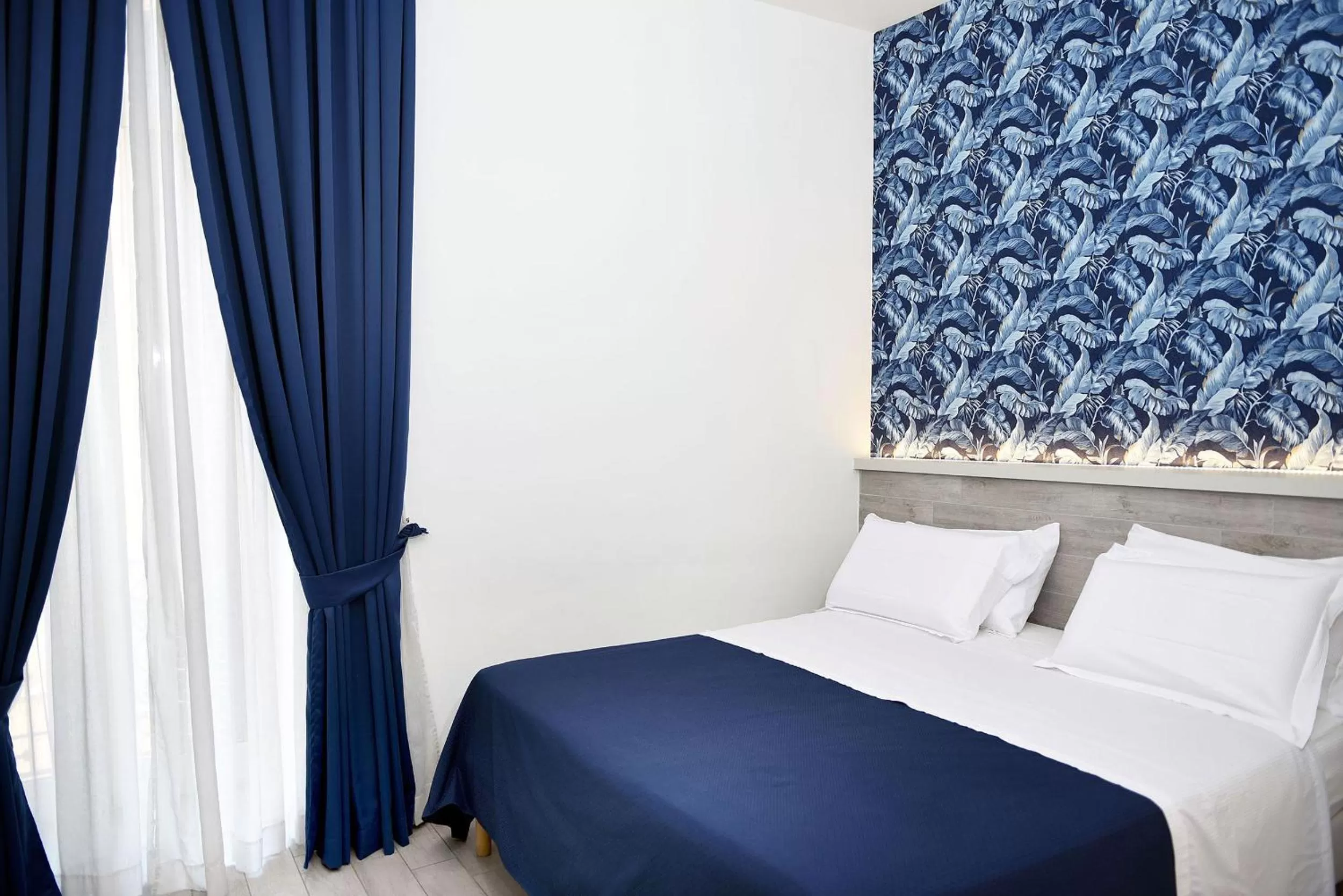 Photo of the whole room, Bed in Barbarella Spa