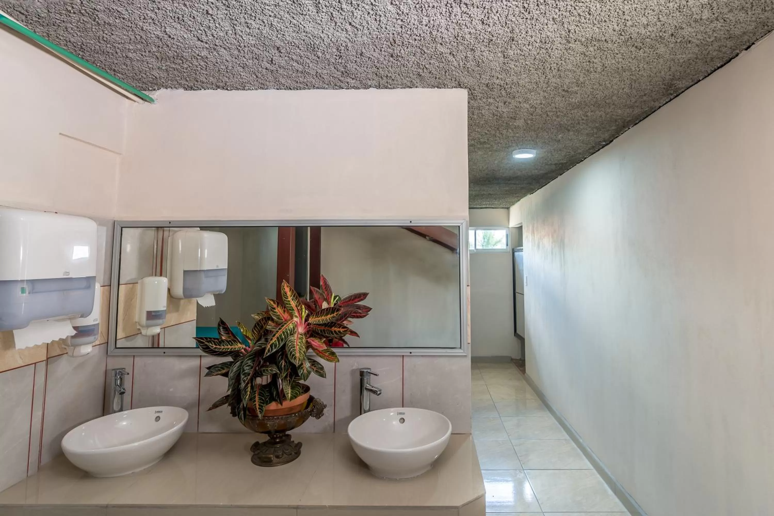 Bed, Bathroom in Hotel La Cascada