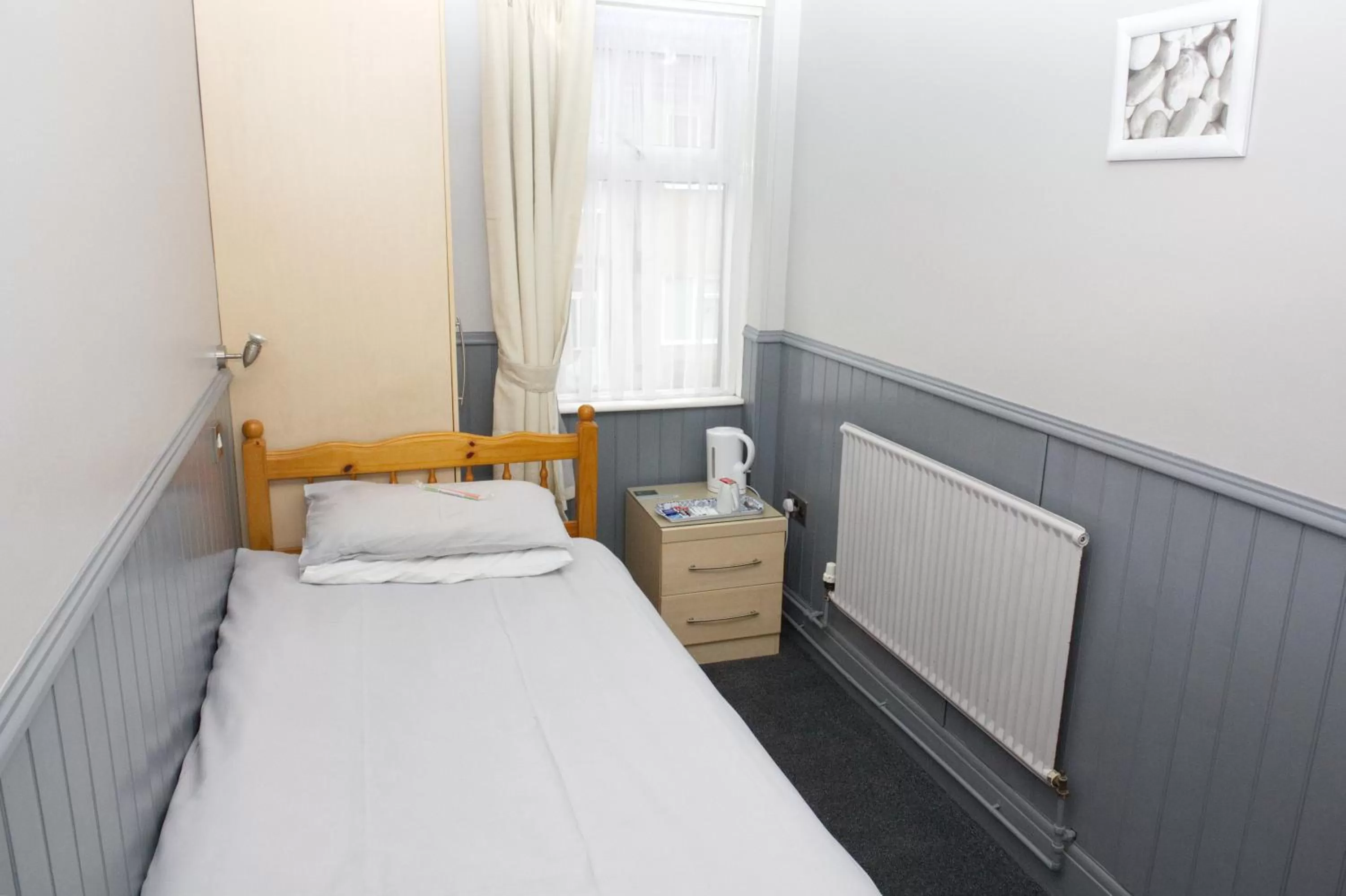 Bed in Mallowview Bed and Breakfast