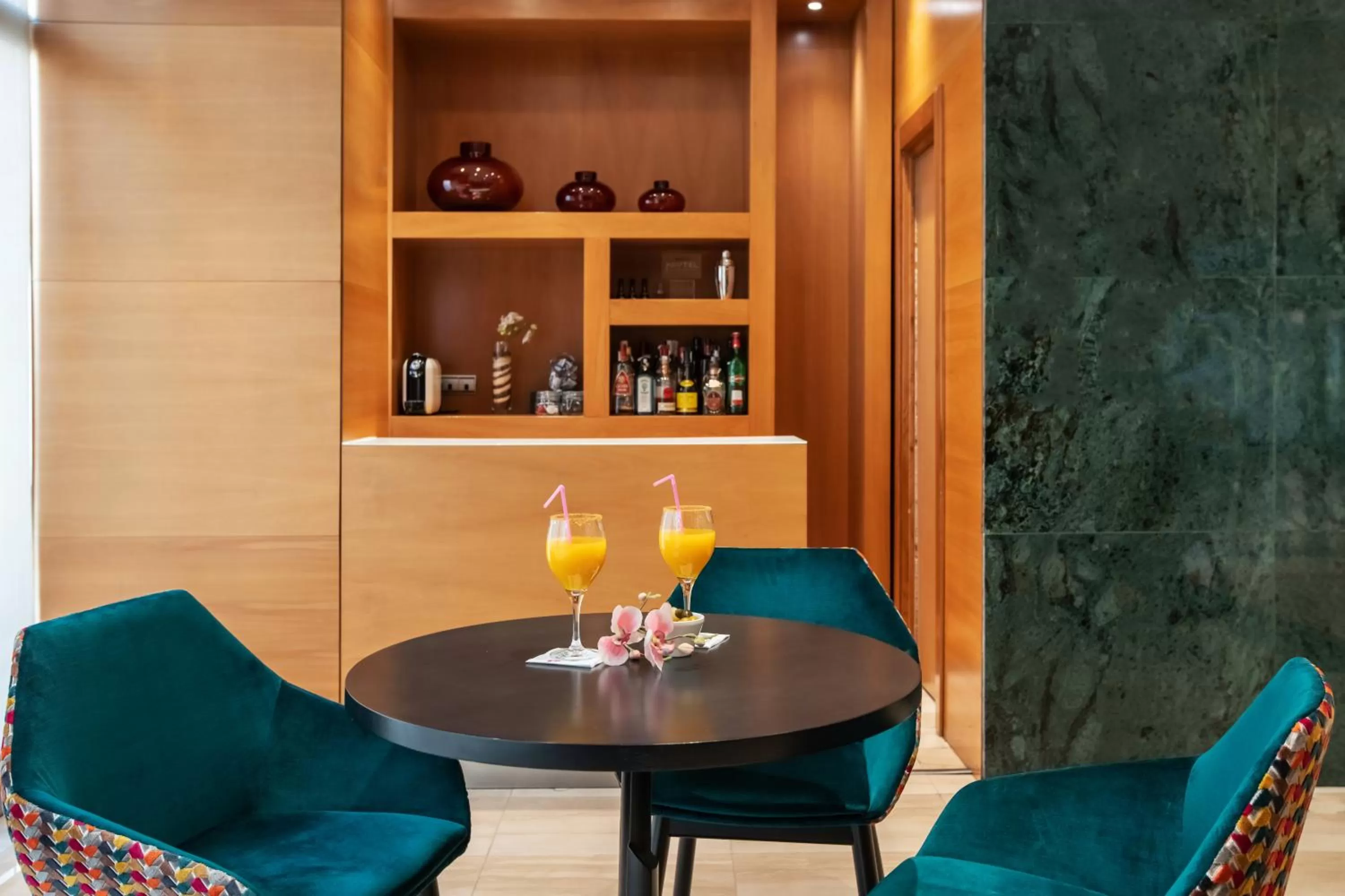 Lounge or bar in Exe León