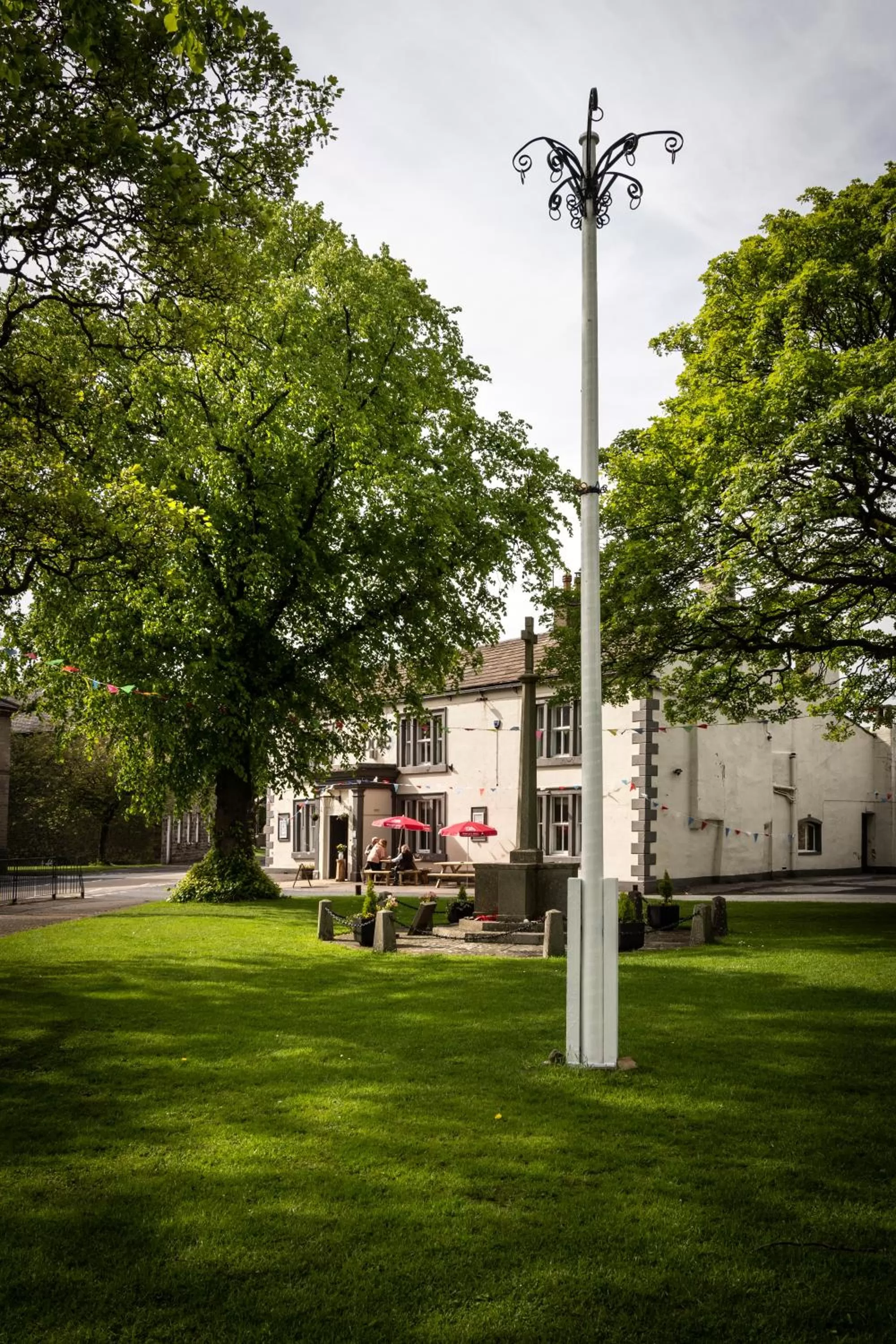 Property building in Maypole Inn