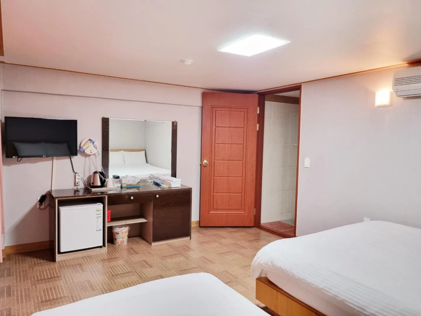 Decorative detail in Hotel G