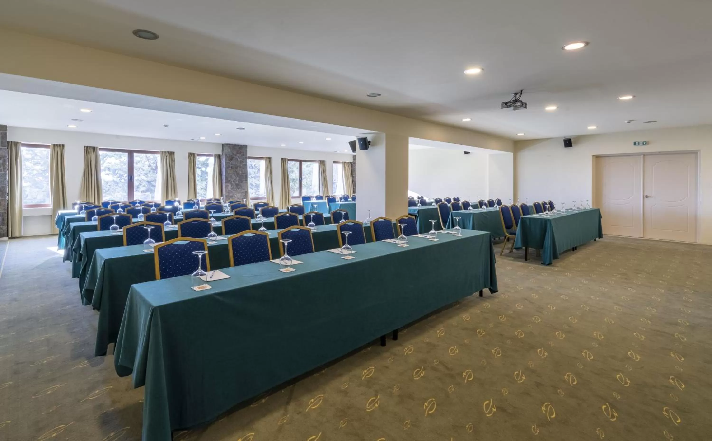 Banquet/Function facilities in Anemolia Mountain Resort