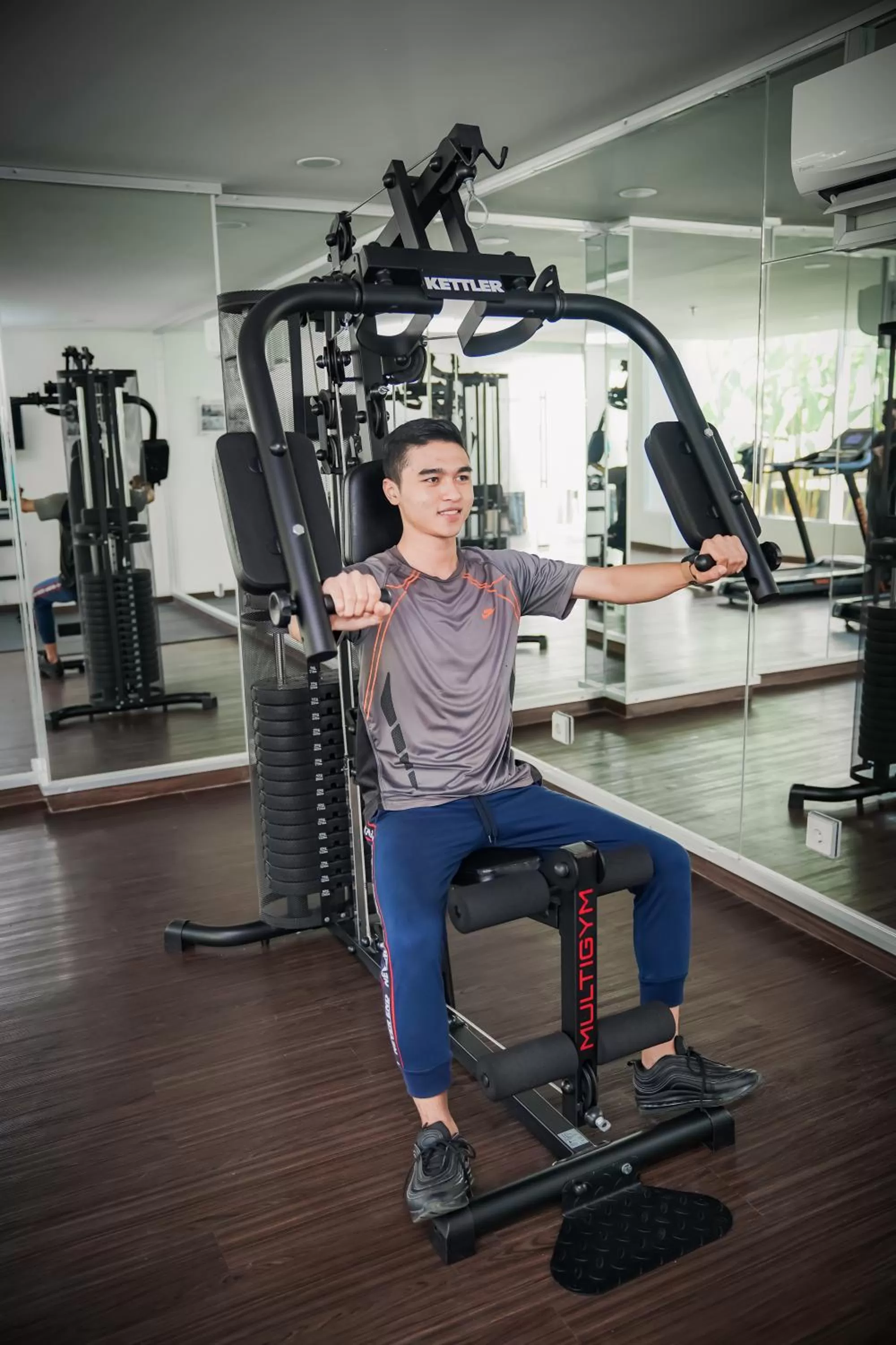 Fitness centre/facilities in Luminor Hotel Purwokerto By WH