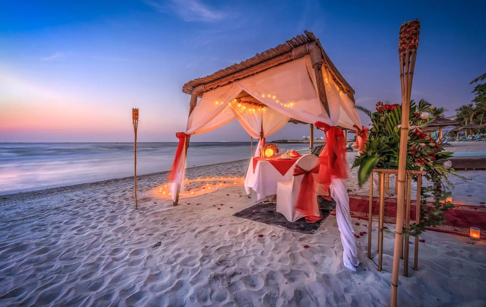 Restaurant/places to eat in Ajman Hotel & Villas by Blazon Hotels