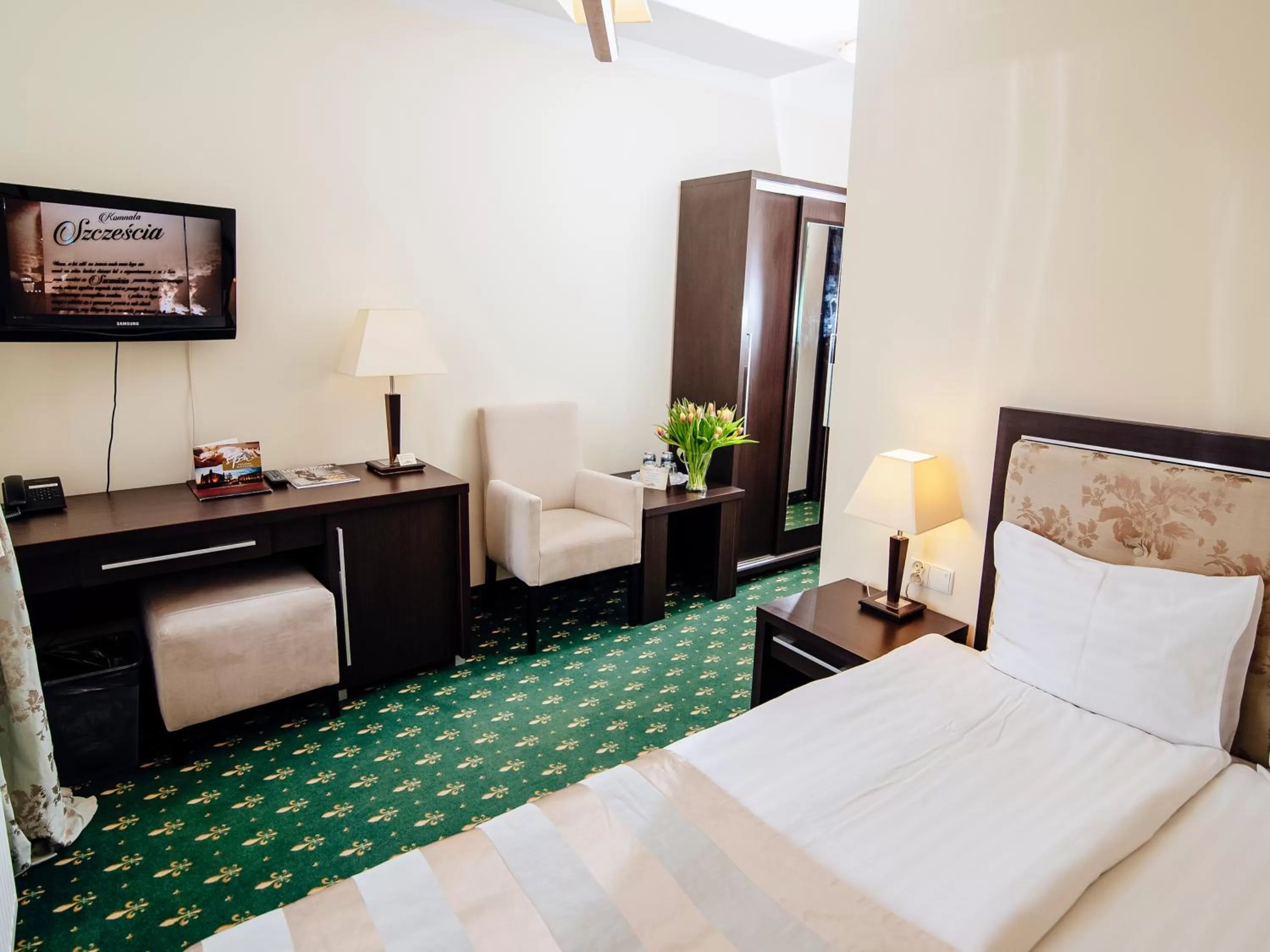 TV and multimedia, Bed in Hotel Zamek Gniew