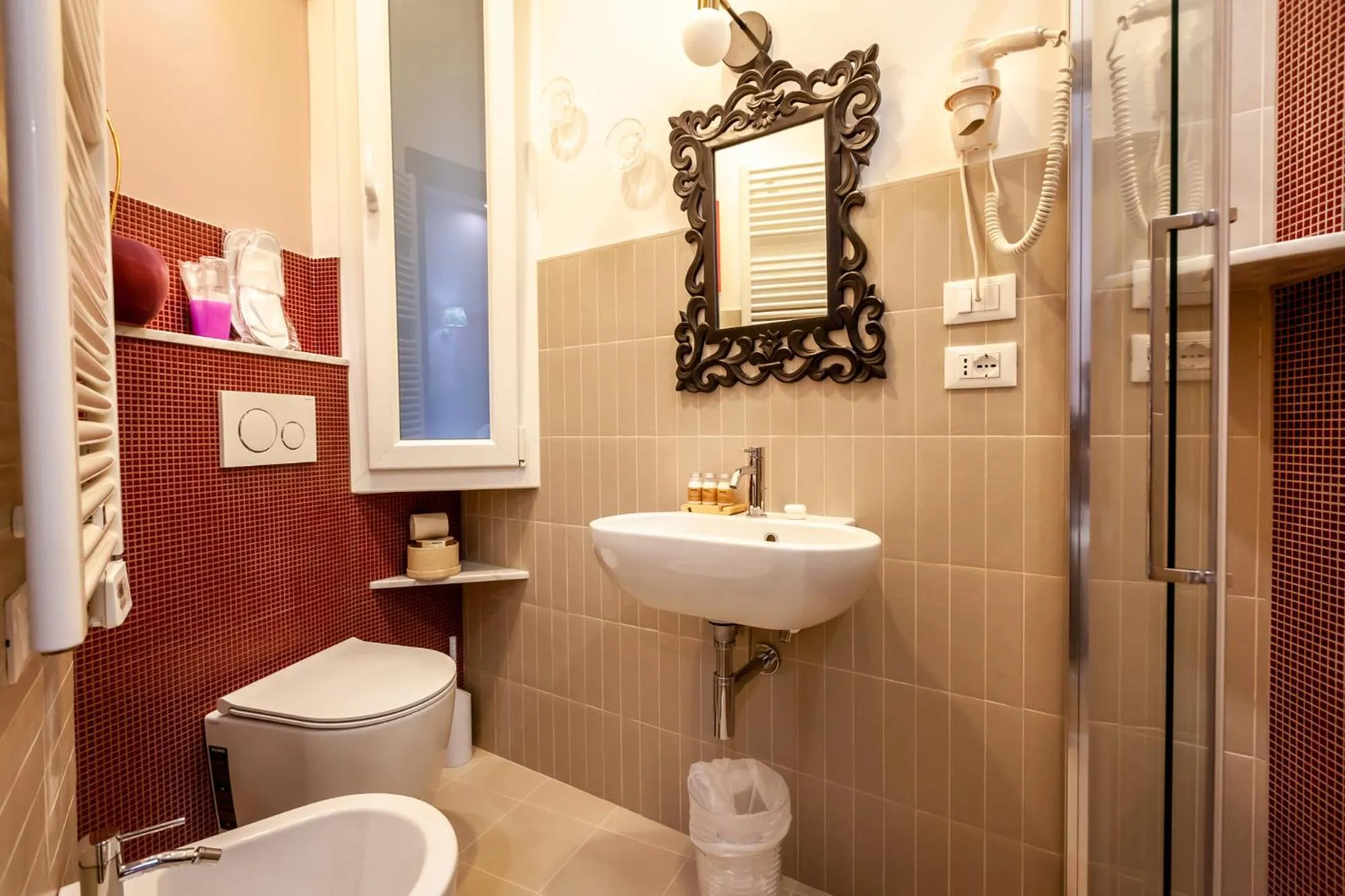 Bathroom in Hotel Bologna