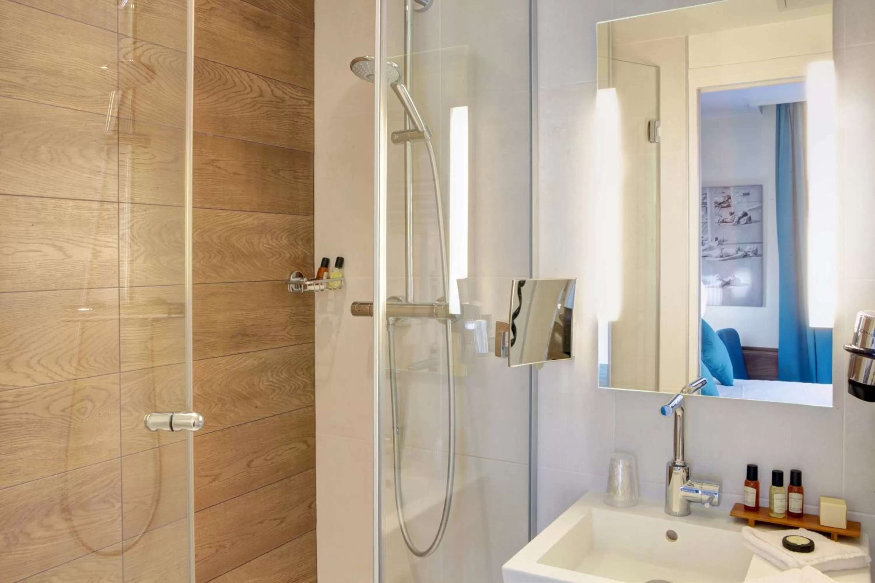 Bathroom in Best Western Plus 61 Paris Nation Hotel