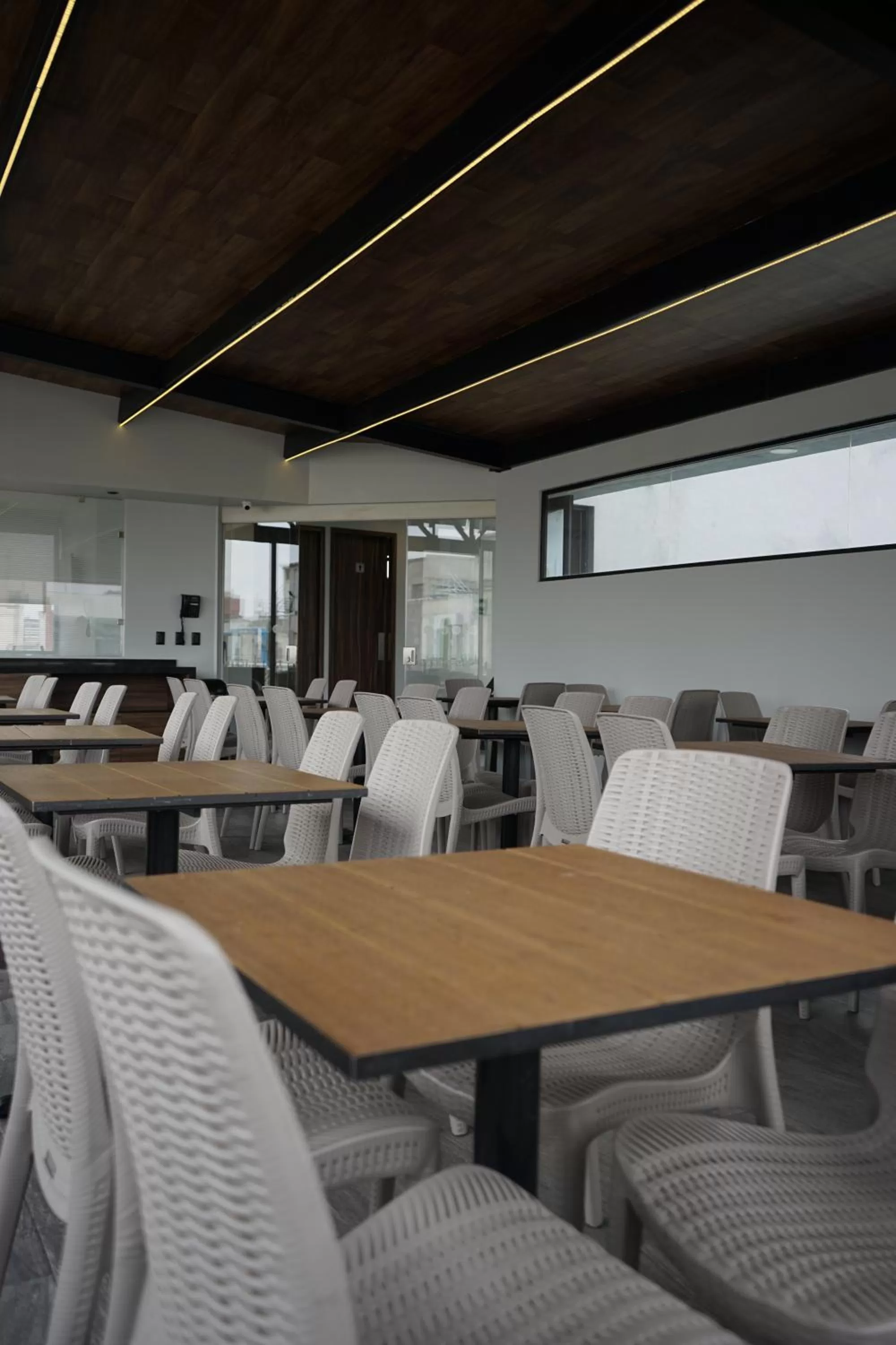 Restaurant/places to eat in Hotel Principal