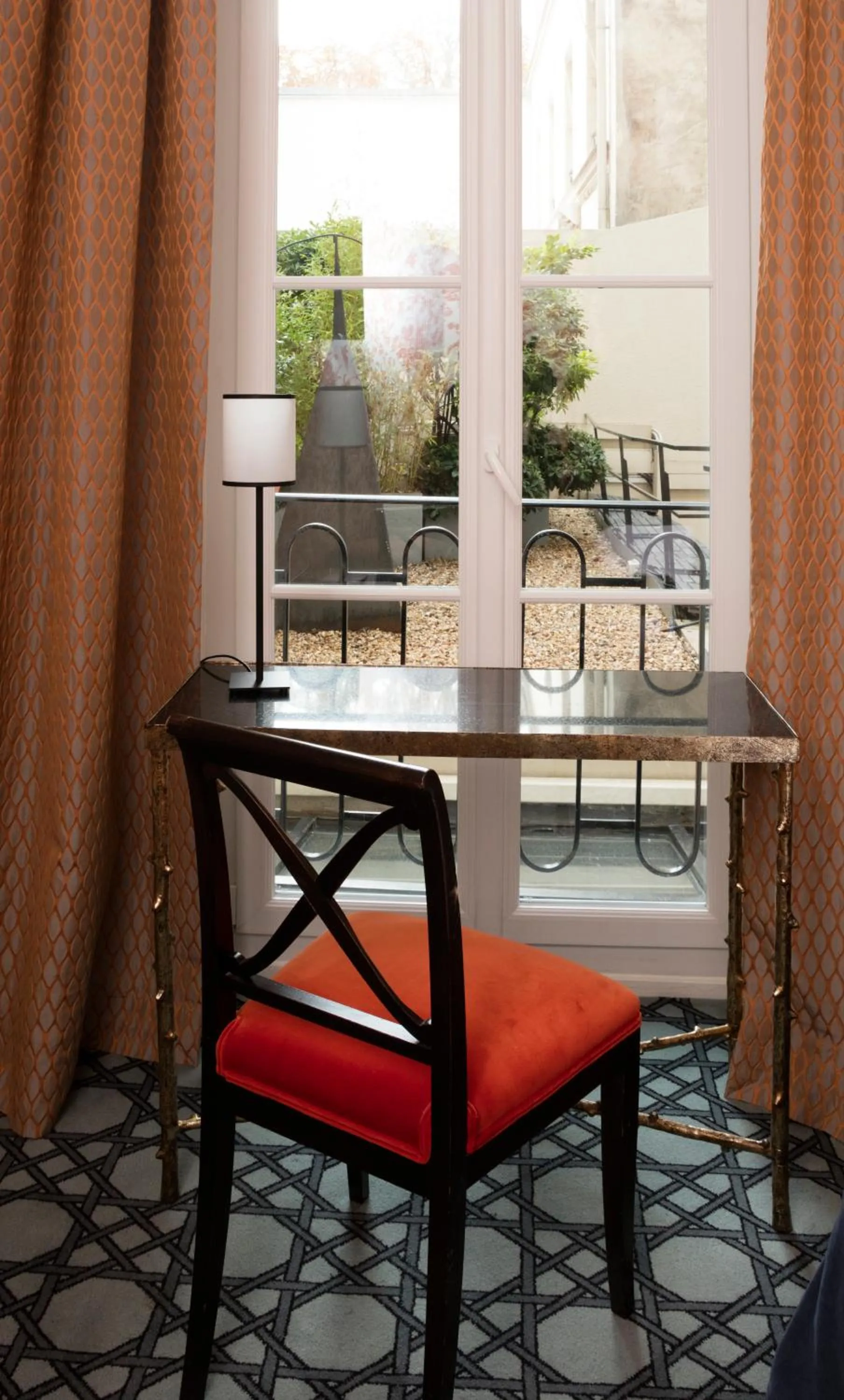 Seating area in Hôtel Saint Germain
