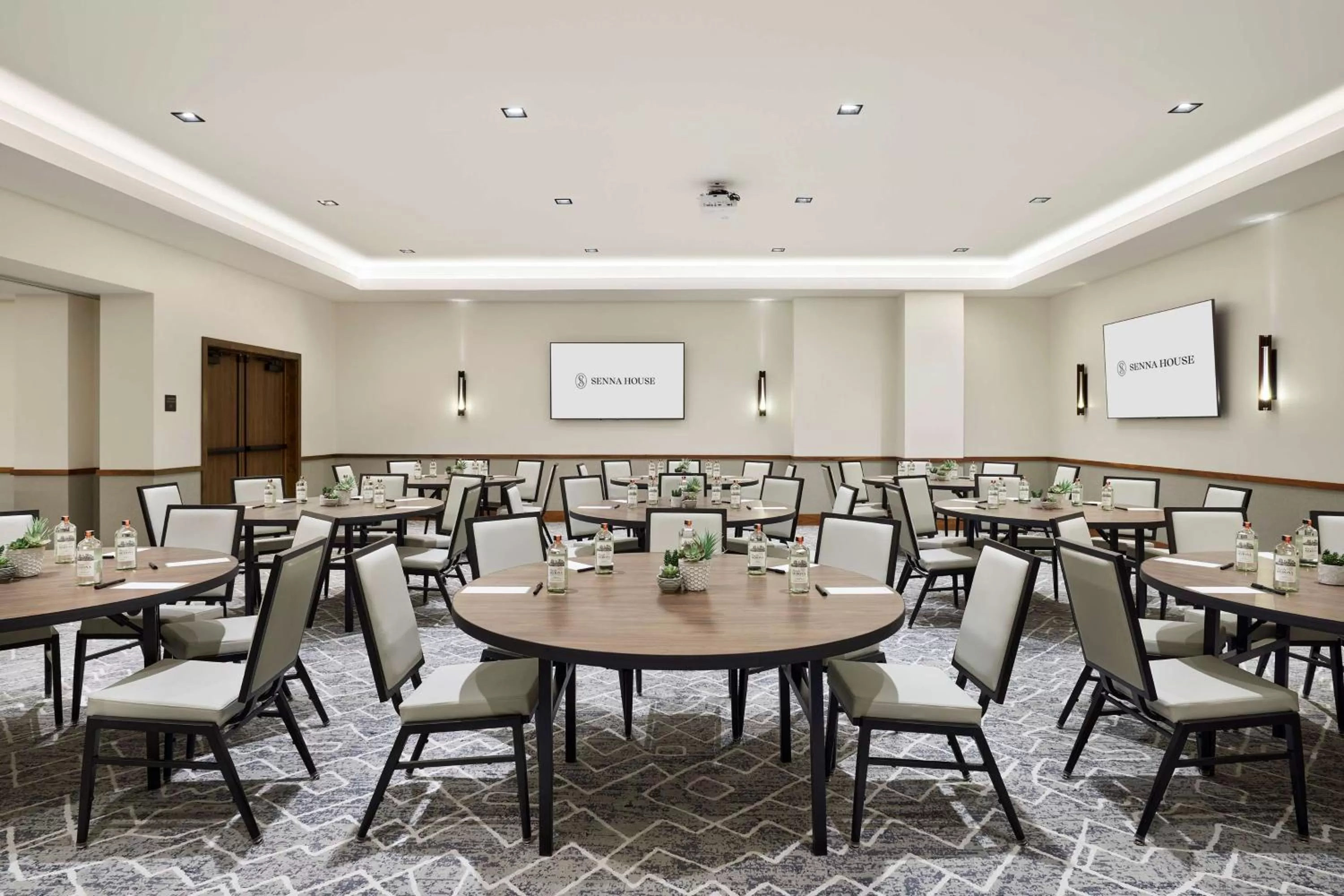 Meeting/conference room in Senna House Hotel Scottsdale, Curio Collection By Hilton