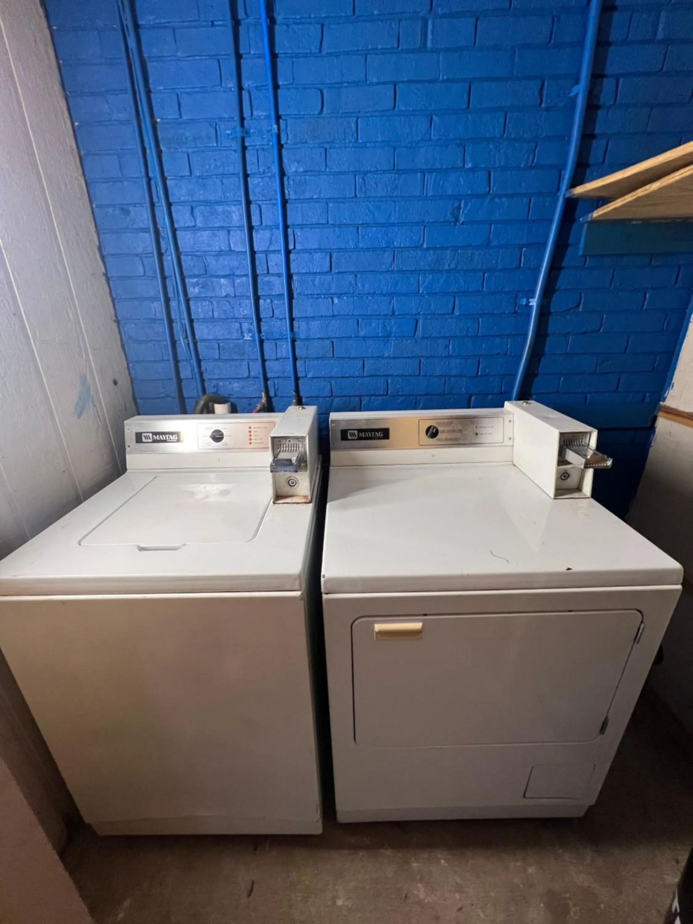 Executive Inn and Suites - Jackson