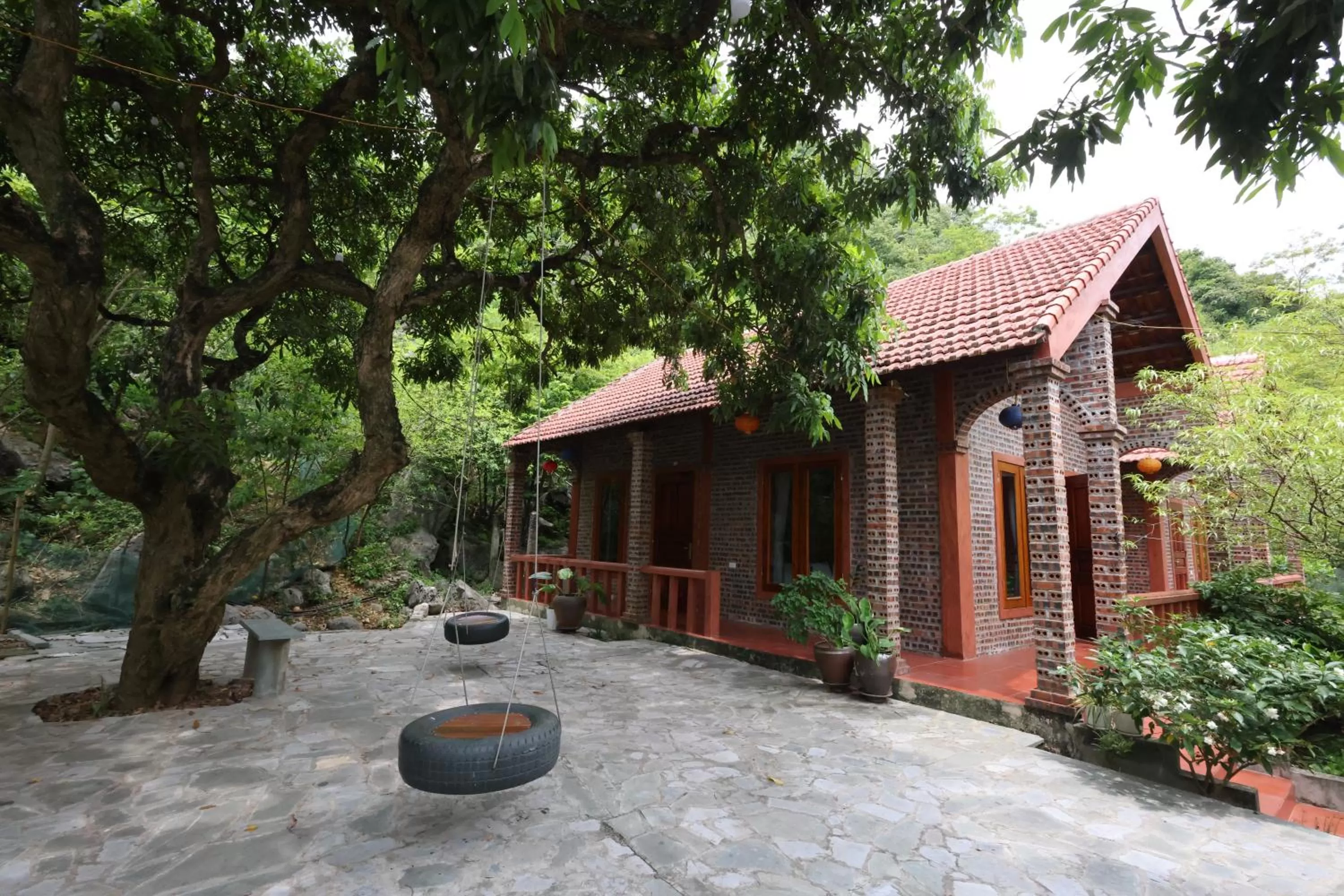 Property building in Phạm Gia Homestay Ecogarden