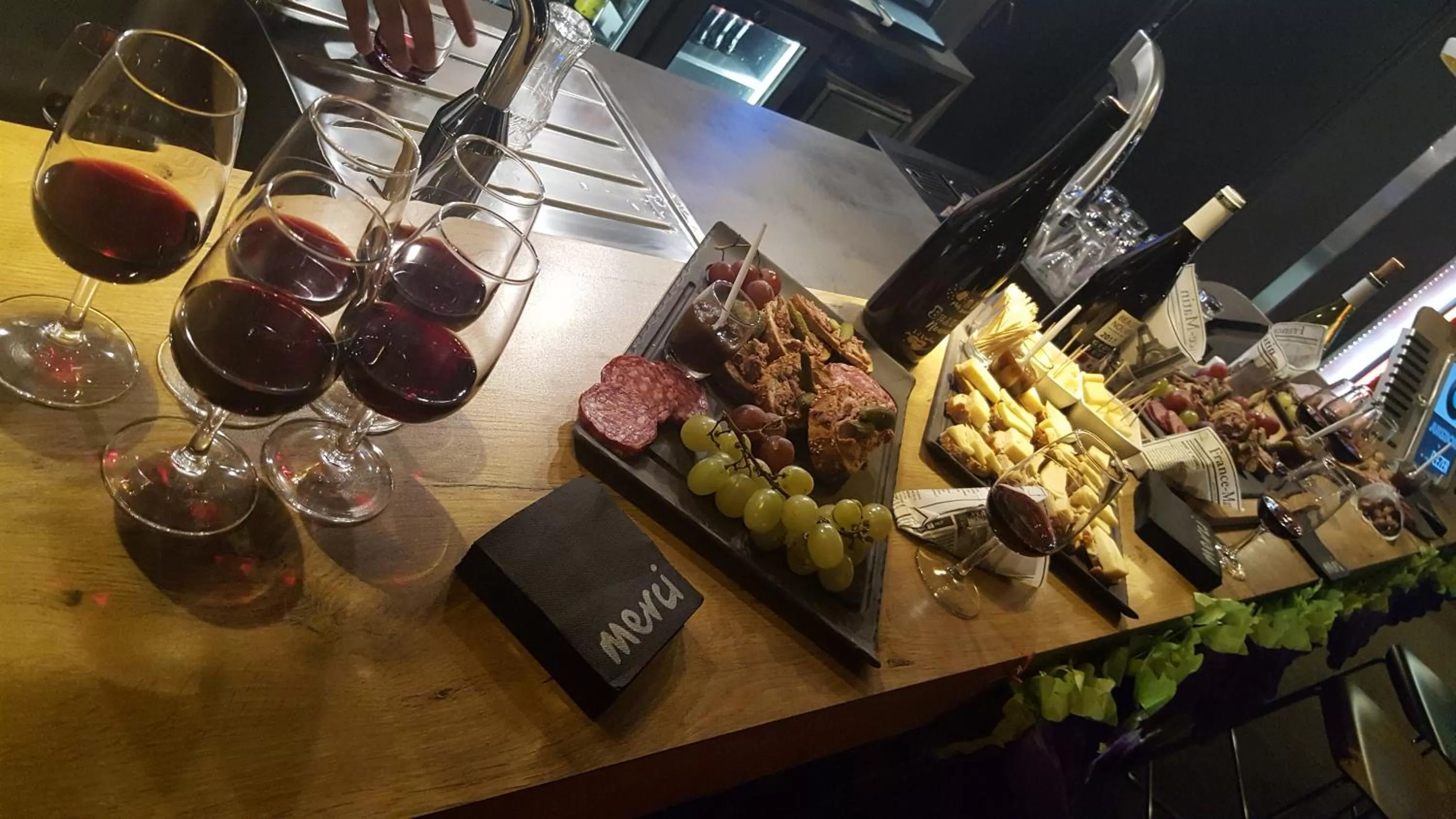 Lounge or bar in ibis Nice Centre Gare