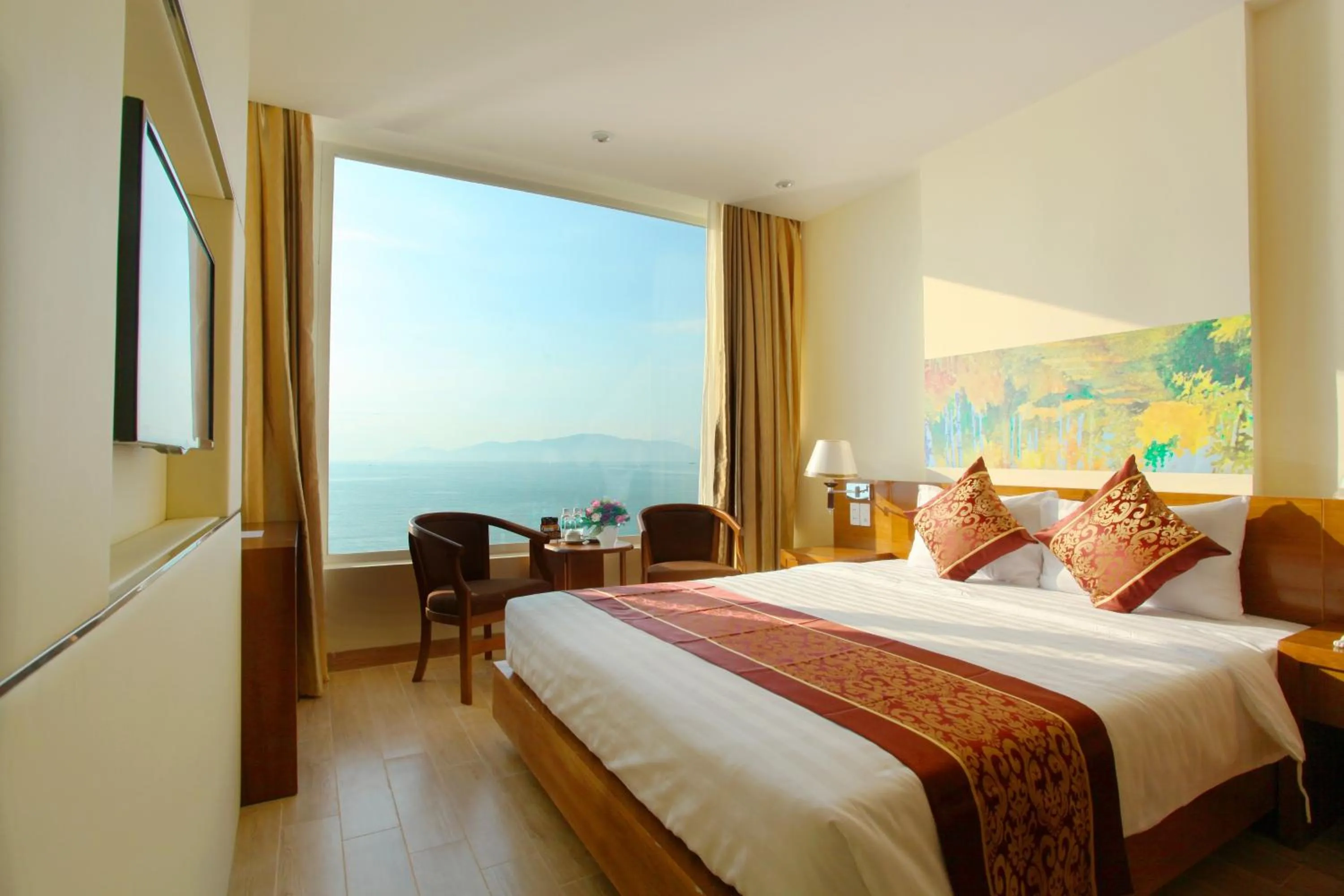 Superior Single Room with Sea View - single occupancy in Nha Trang Wonderland Hotel
