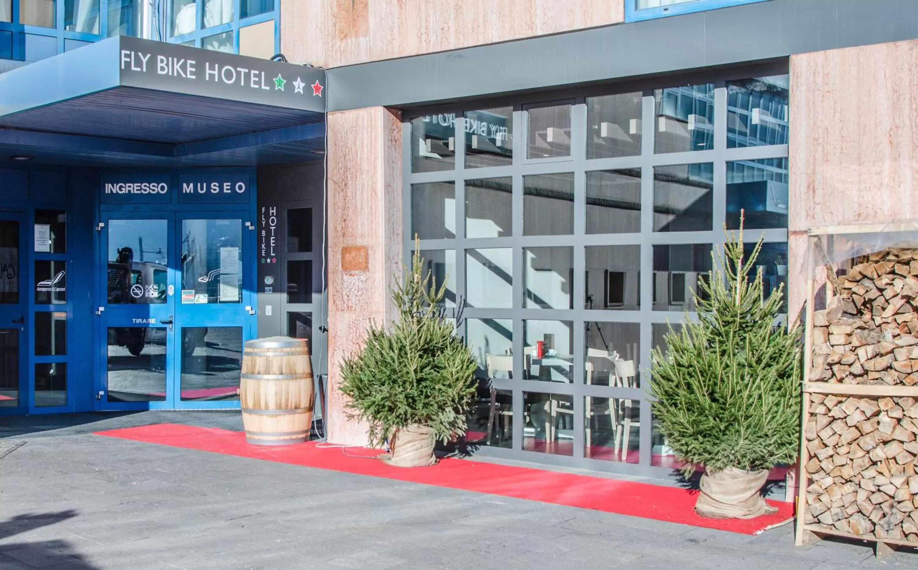 Facade/entrance in Fly Bike Hotel