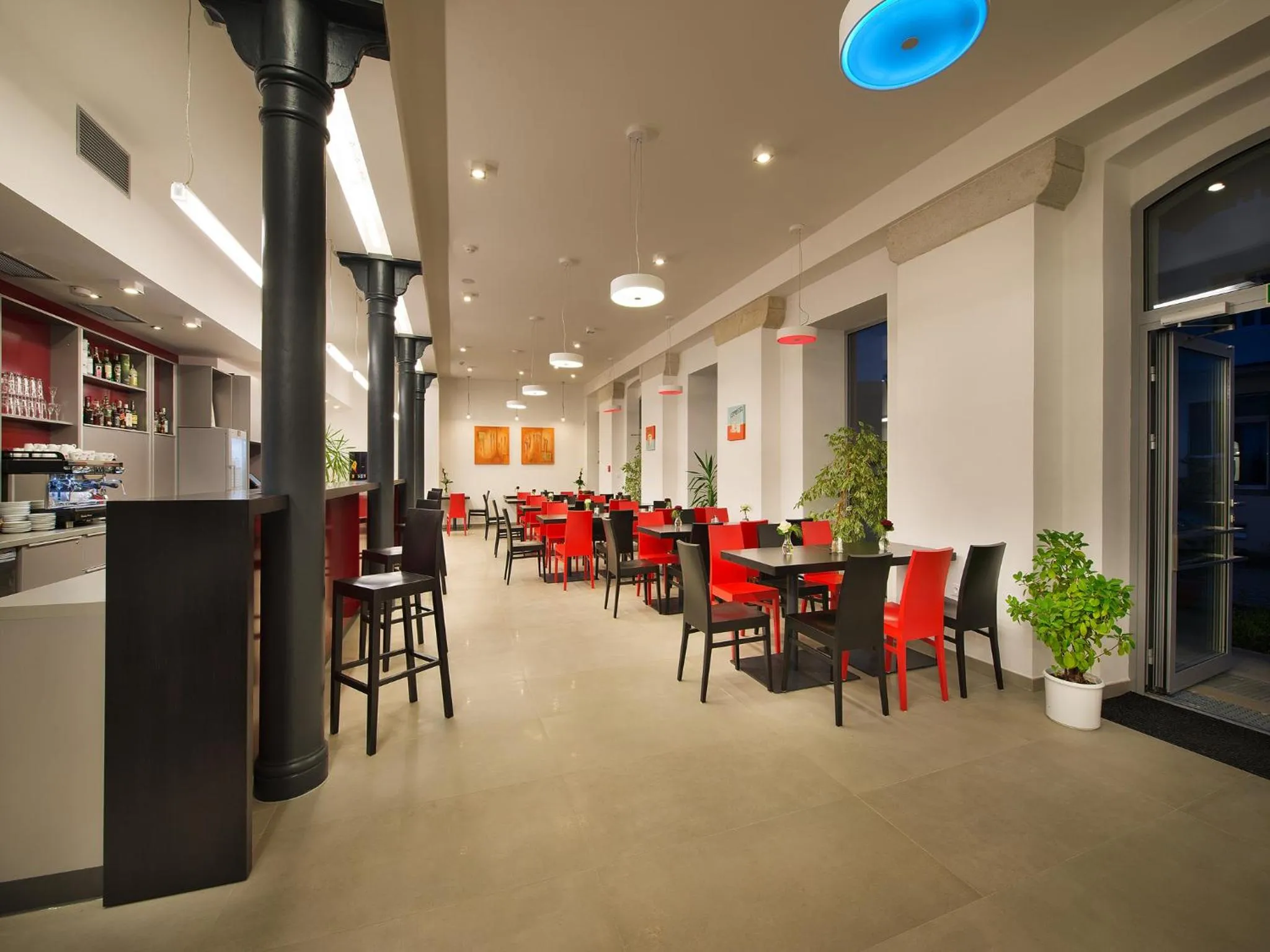 Restaurant/places to eat in EA Business Hotel Jihlava