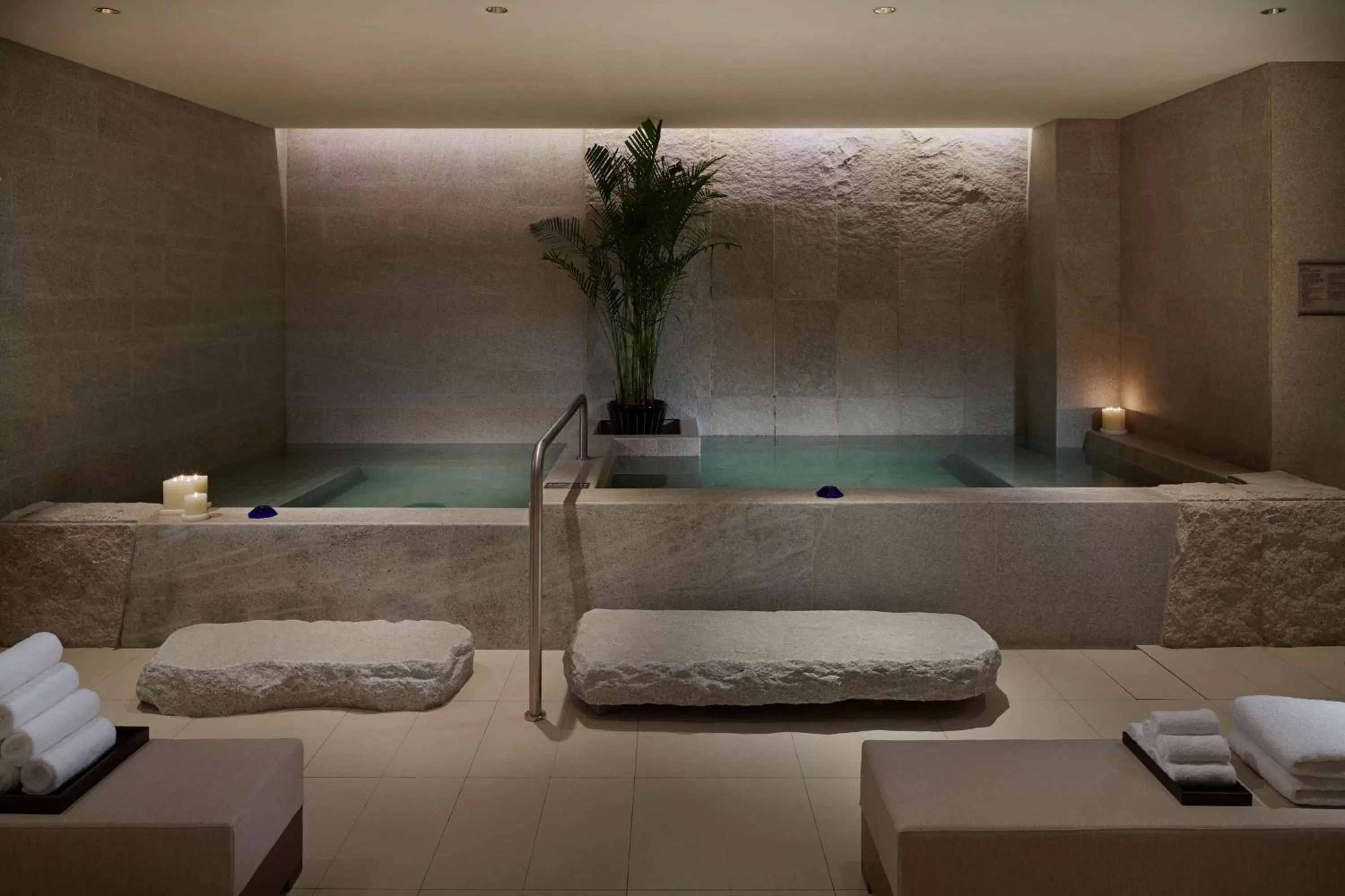 Fitness centre/facilities in Hyatt Regency Qingdao - Stone old beach - Exhibition Center