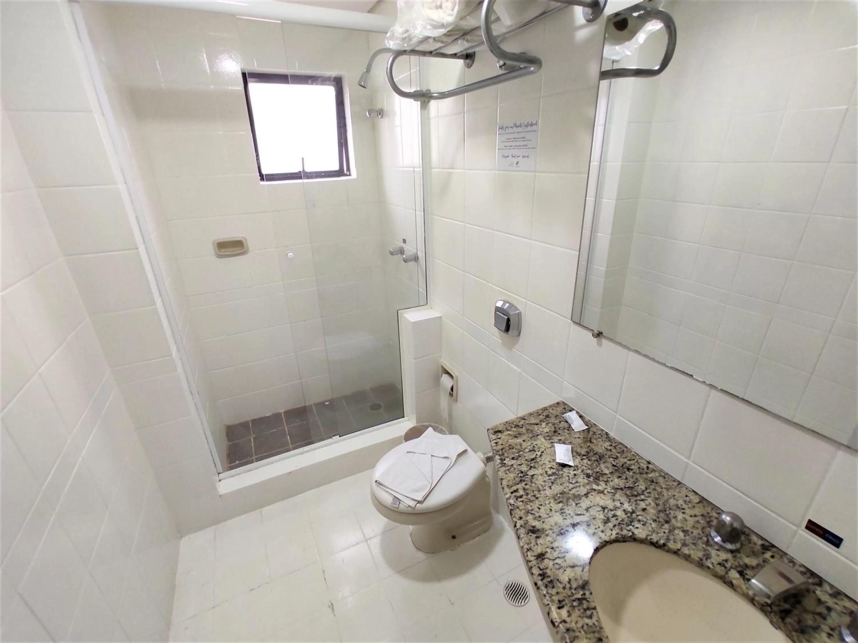 Bathroom in Granville Hotel