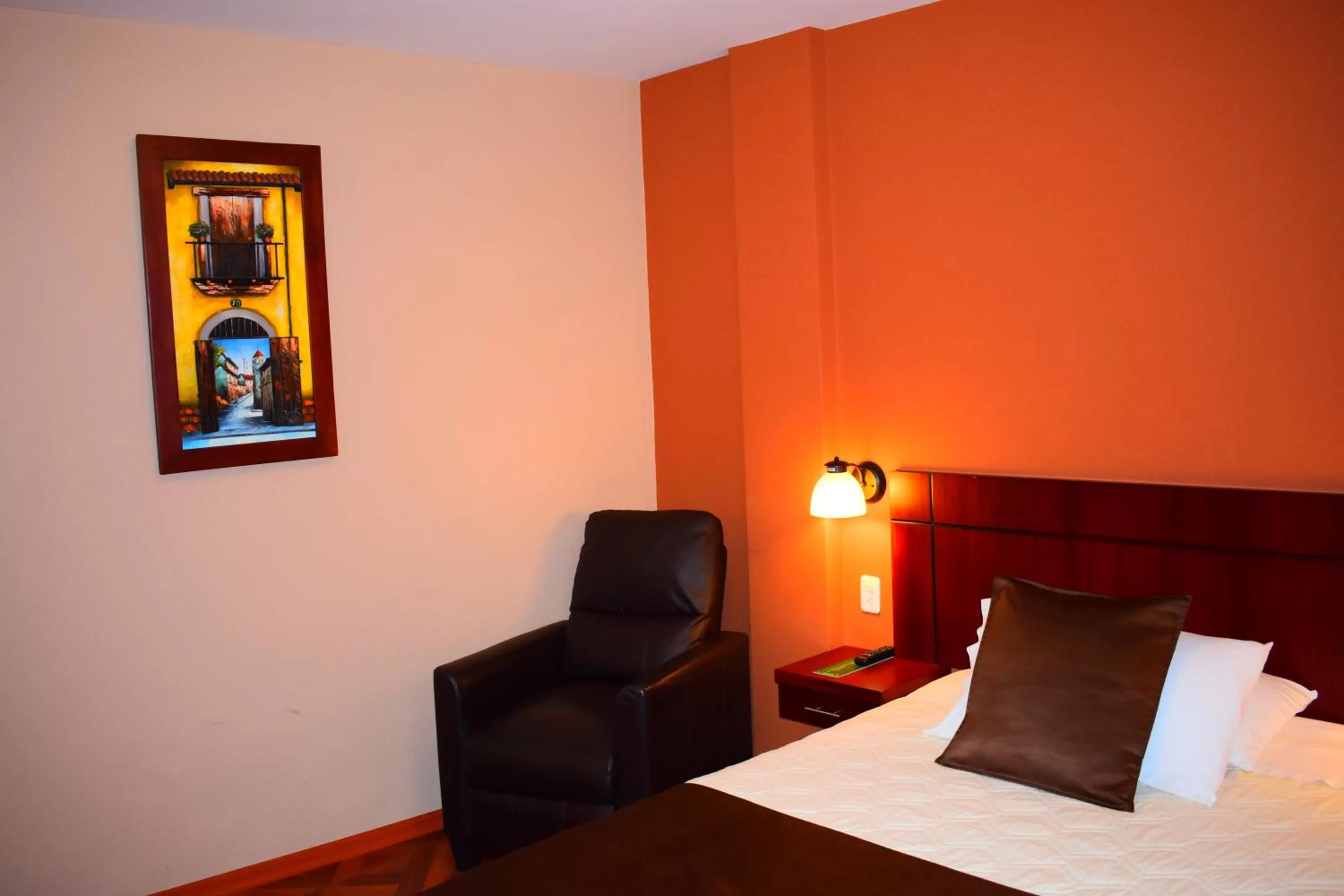 Living room, Bed in Hotel Endamo