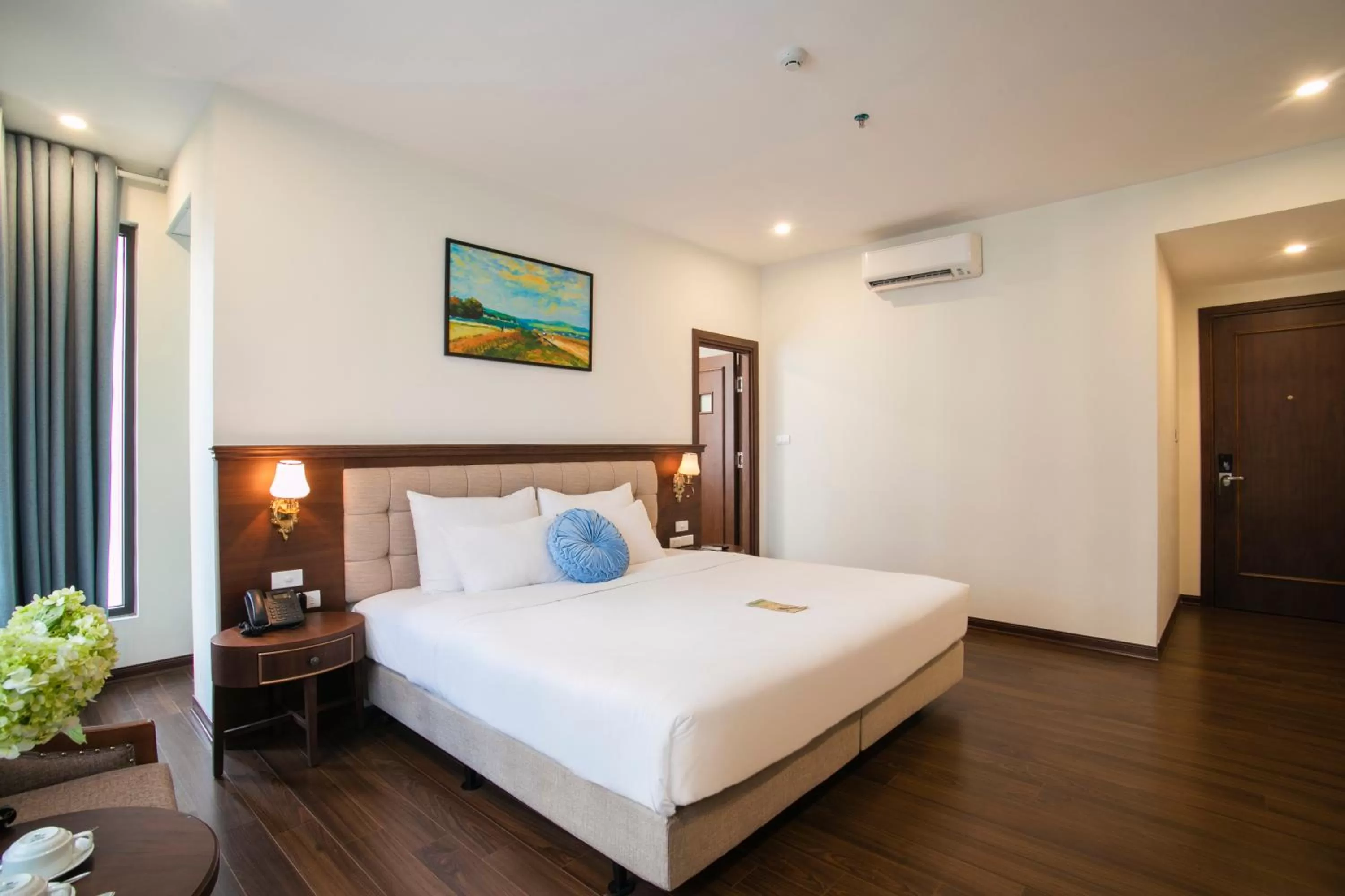Photo of the whole room, Bed in Western Hanoi Boutique Hotel