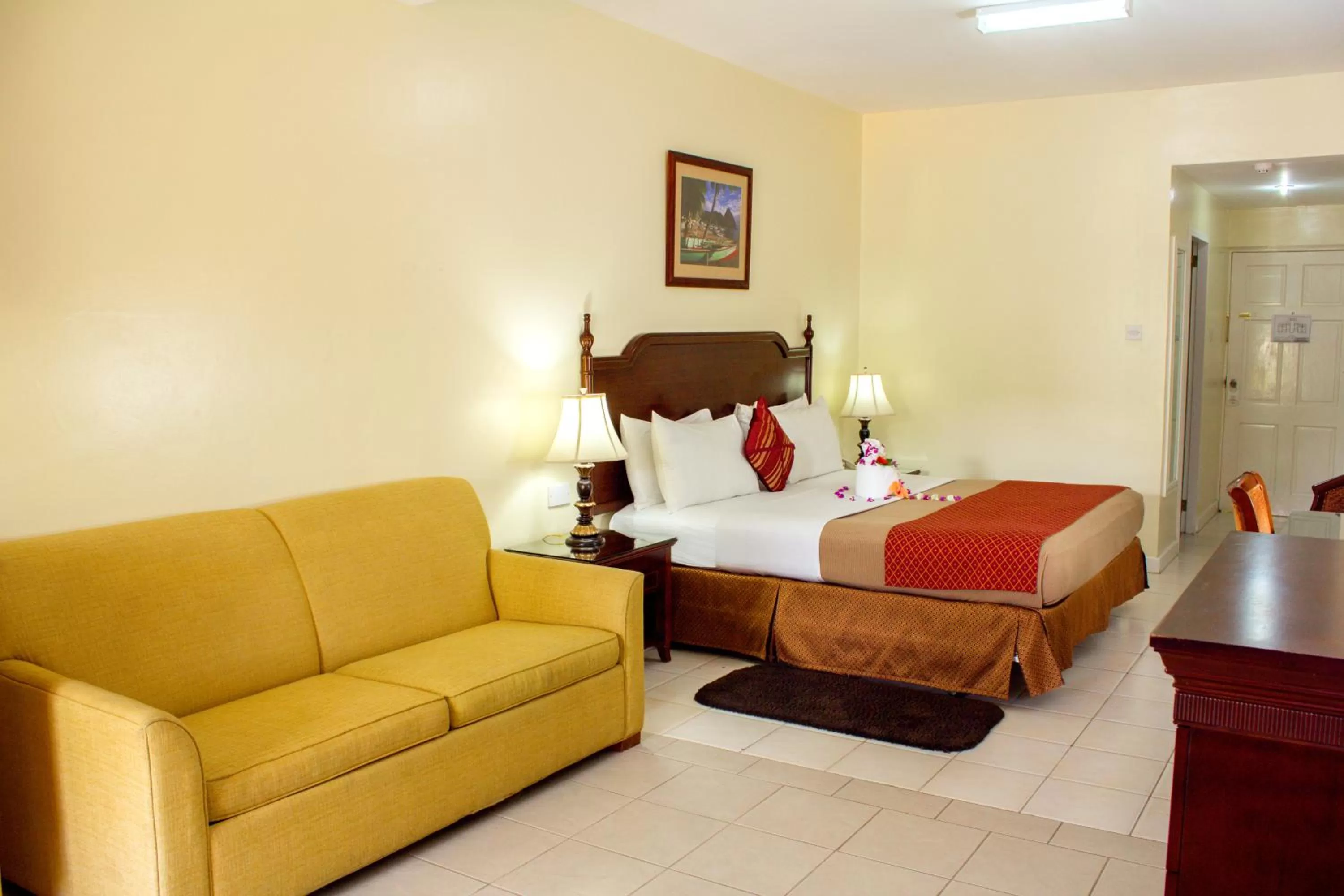 Jr. Executive Suite in Bay Gardens Hotel