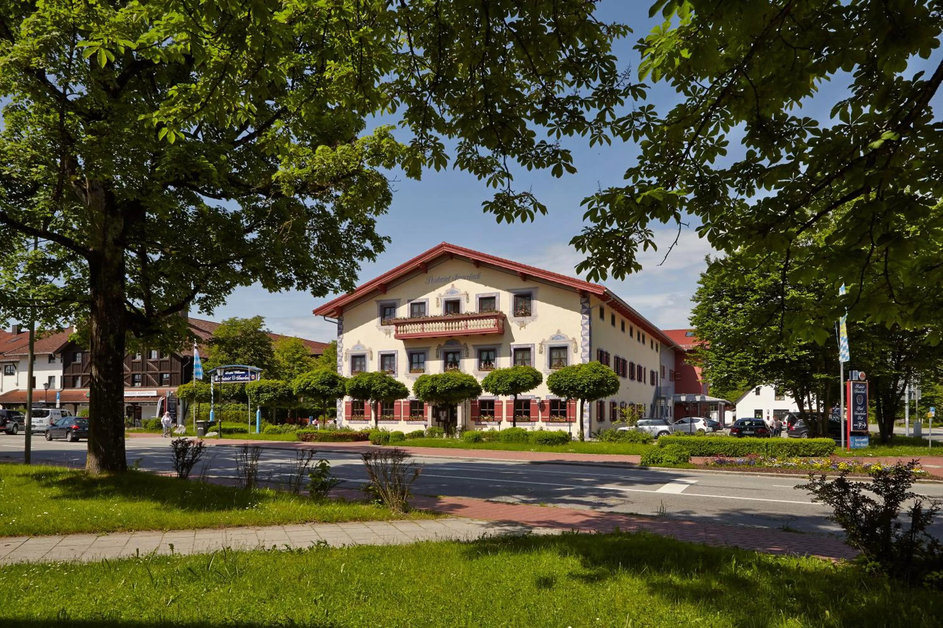Property building in Hotel Sauerlacher Post