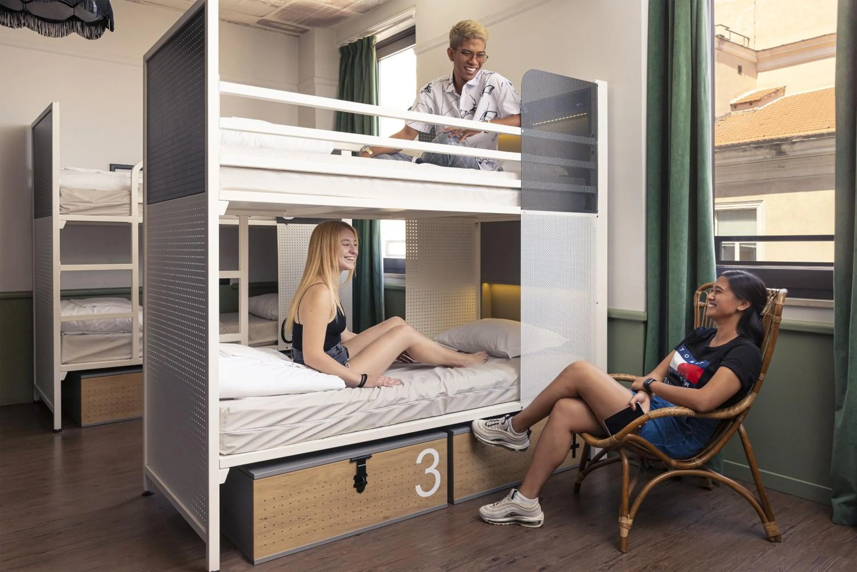 group of guests, Bed in Generator Rome