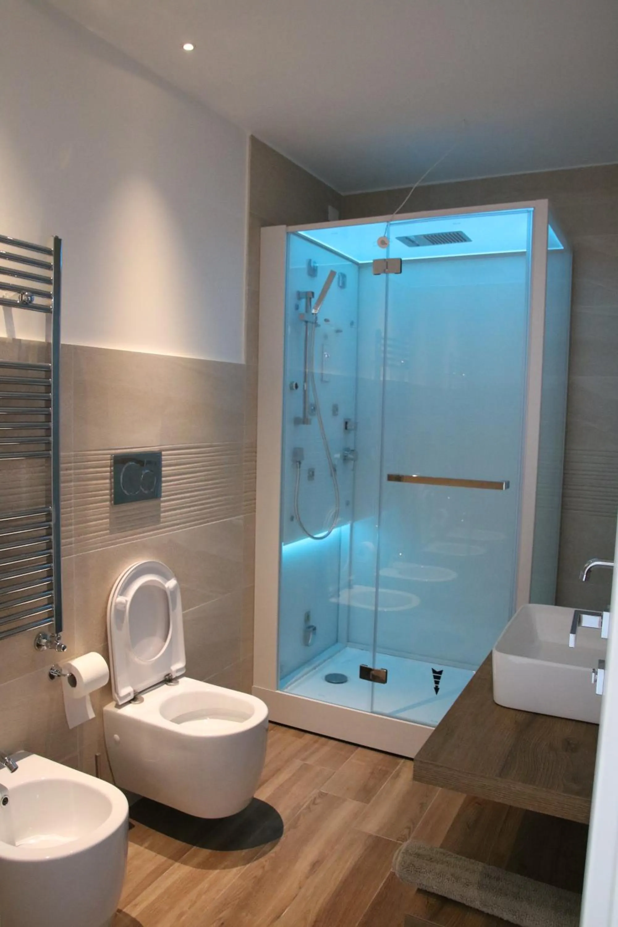 Shower in Casablanca Hotel