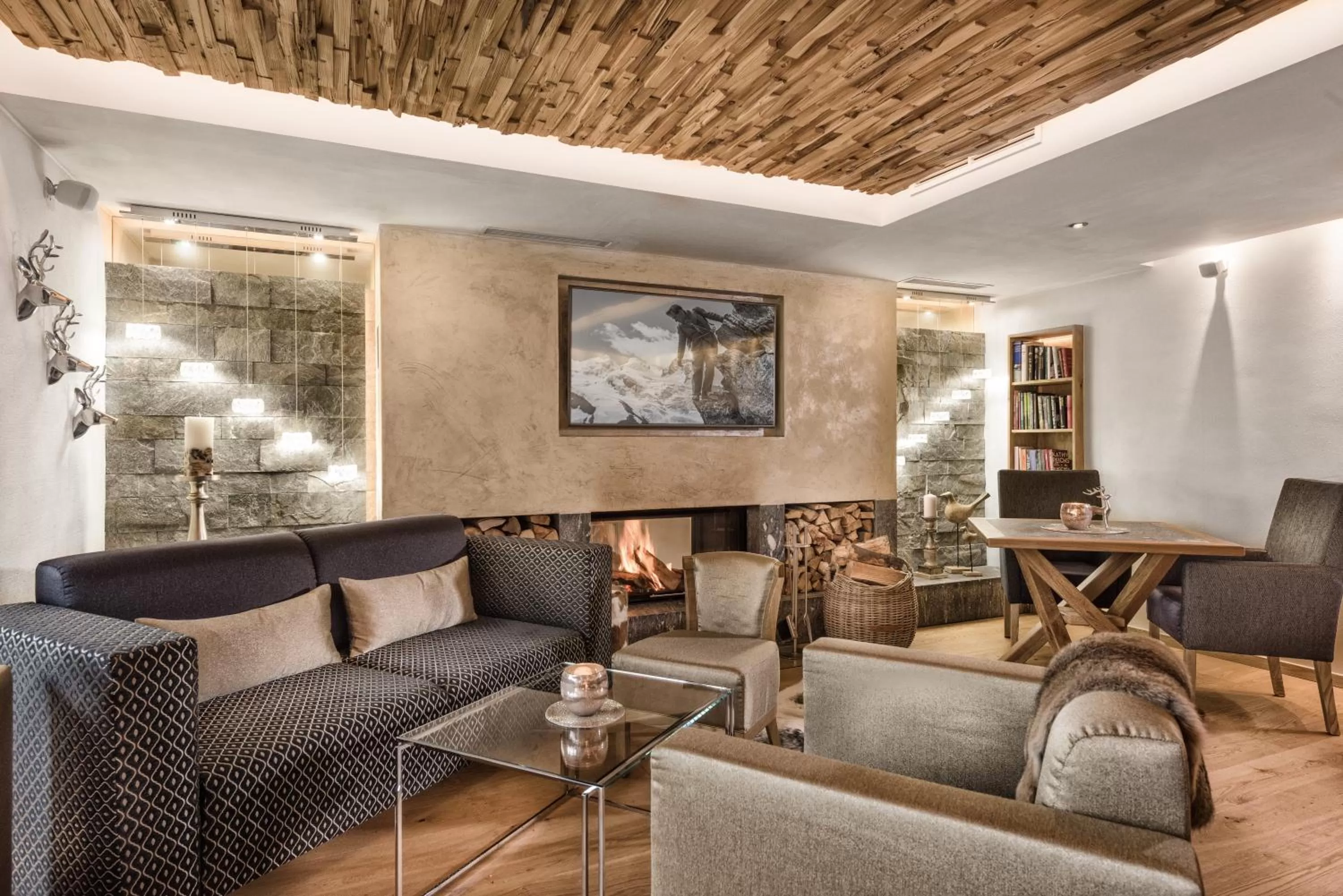 Lobby or reception in Alpines Lifestyle Hotel Tannenhof