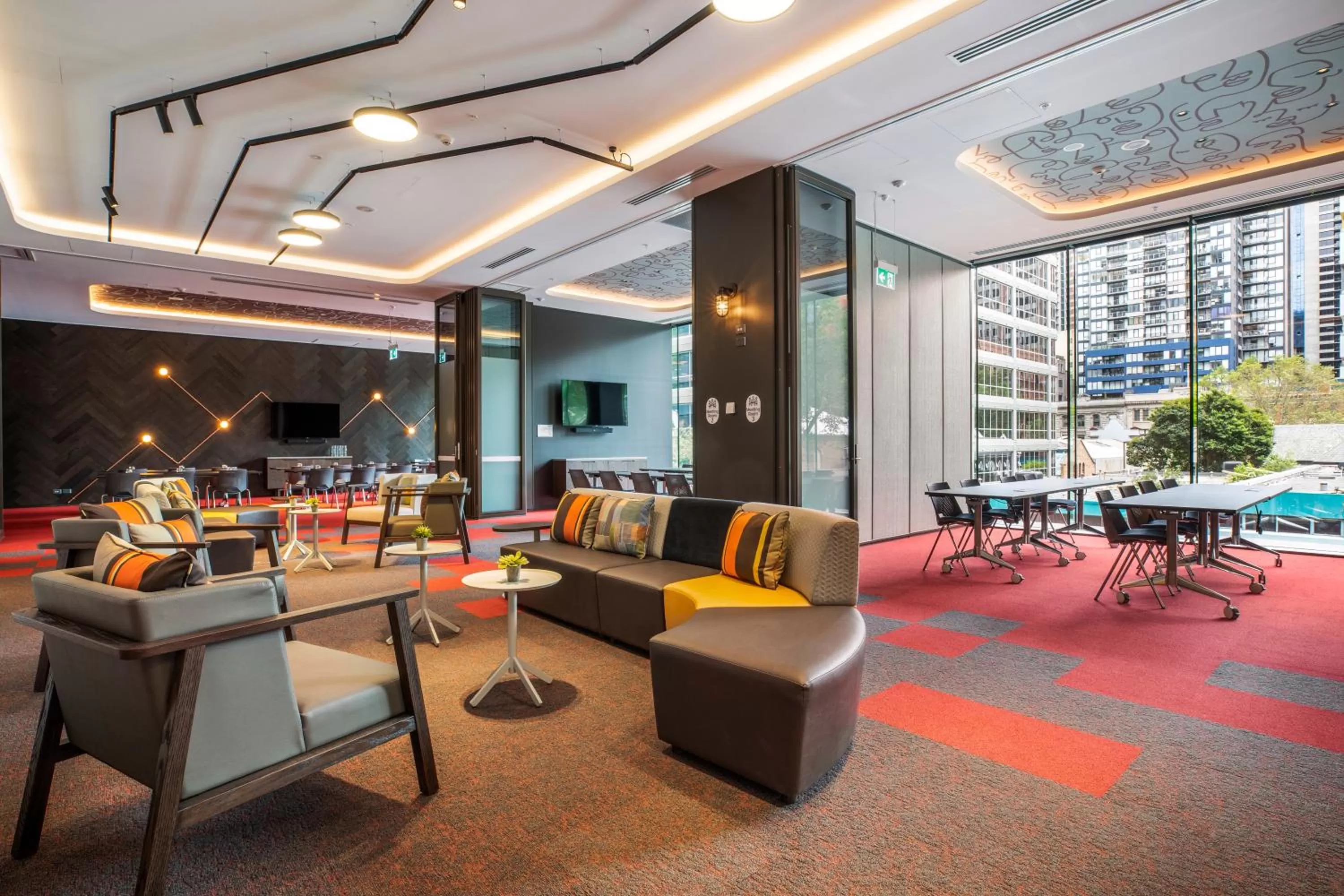 Meeting/conference room in Holiday Inn Express Melbourne Little Collins by IHG