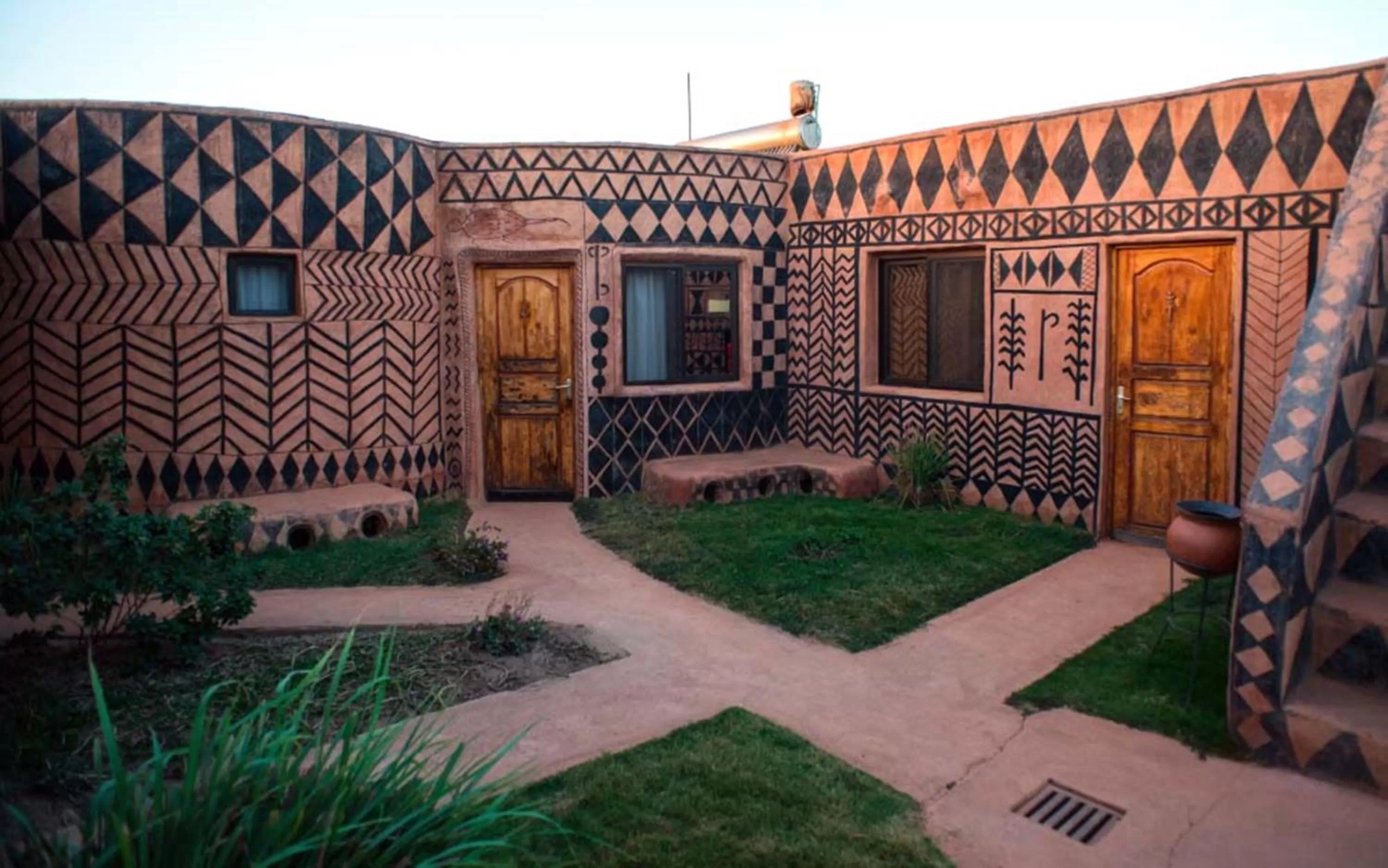 Facade/entrance in Le Grand Calao