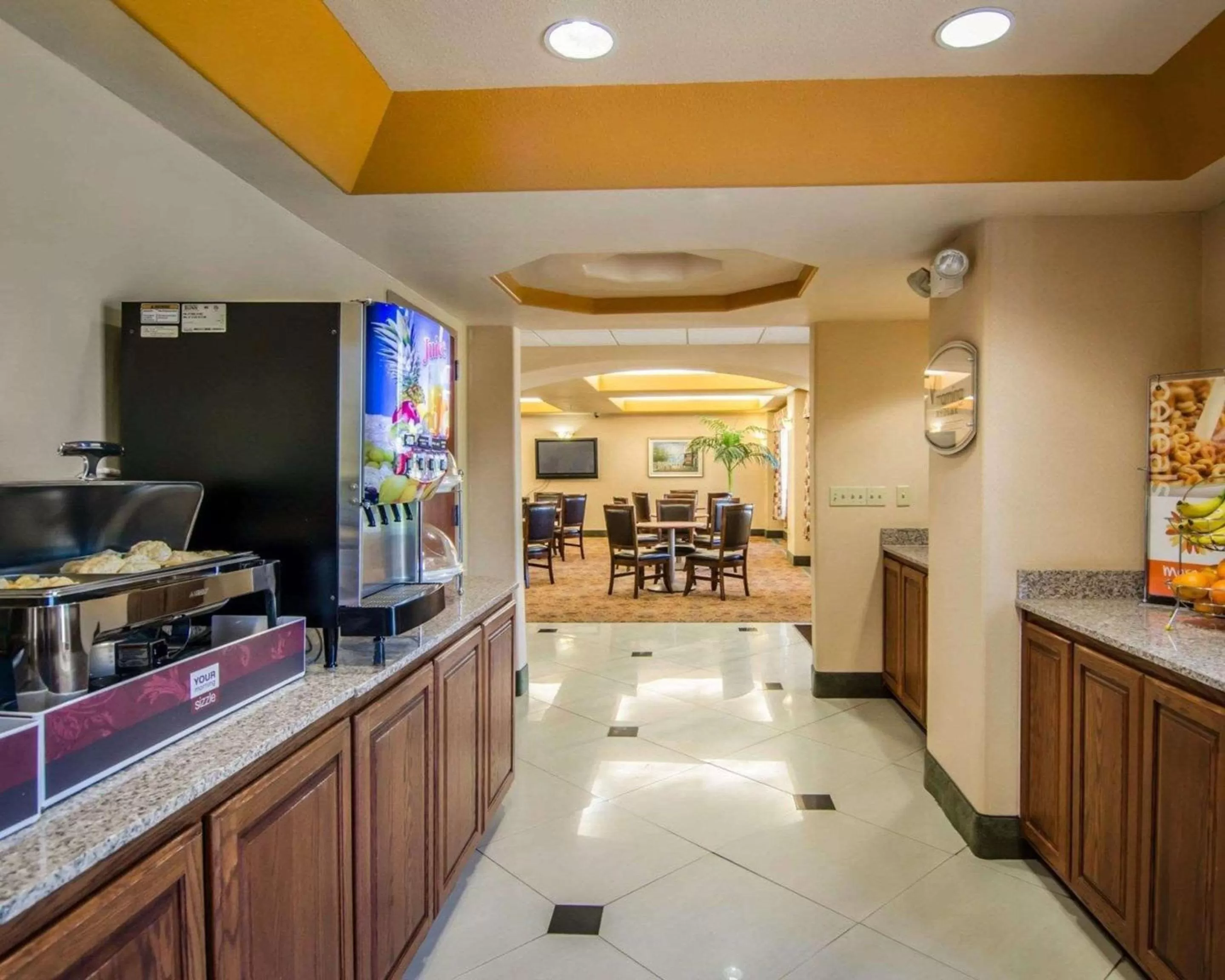 Restaurant/places to eat in Sleep Inn & Suites Springdale West