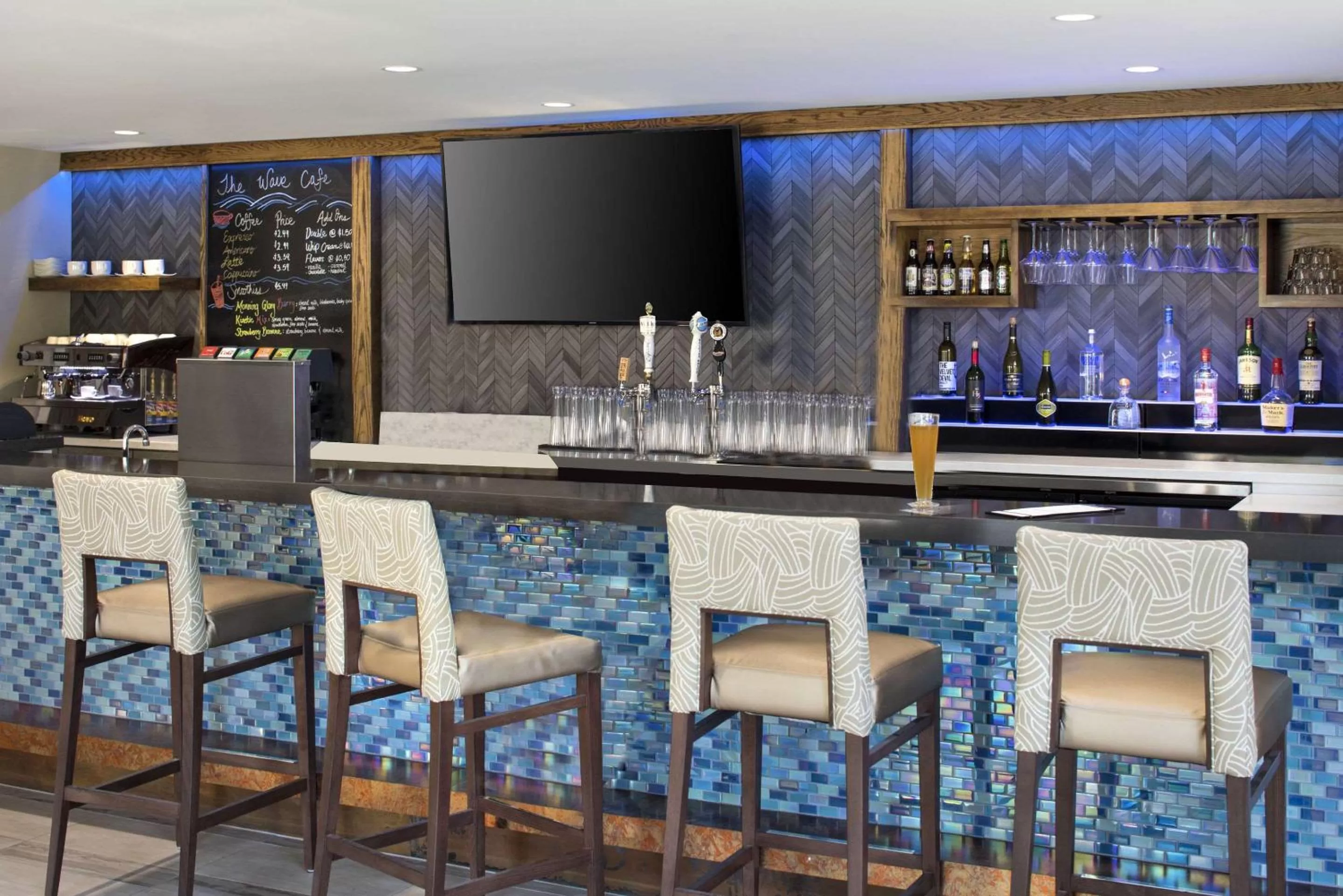 Lounge or bar in The Cove Hotel