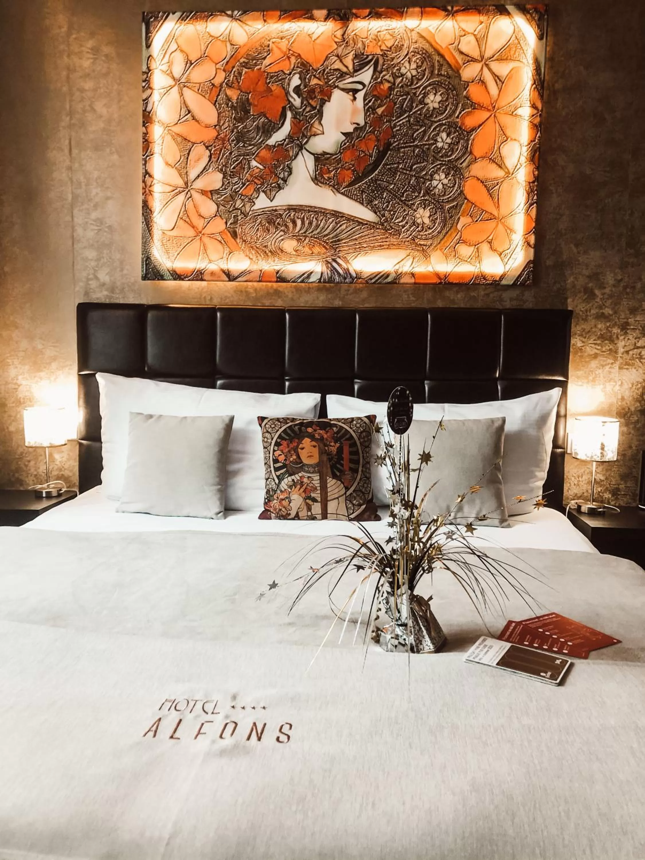 Decorative detail, Bed in Alfons Boutique Hotel