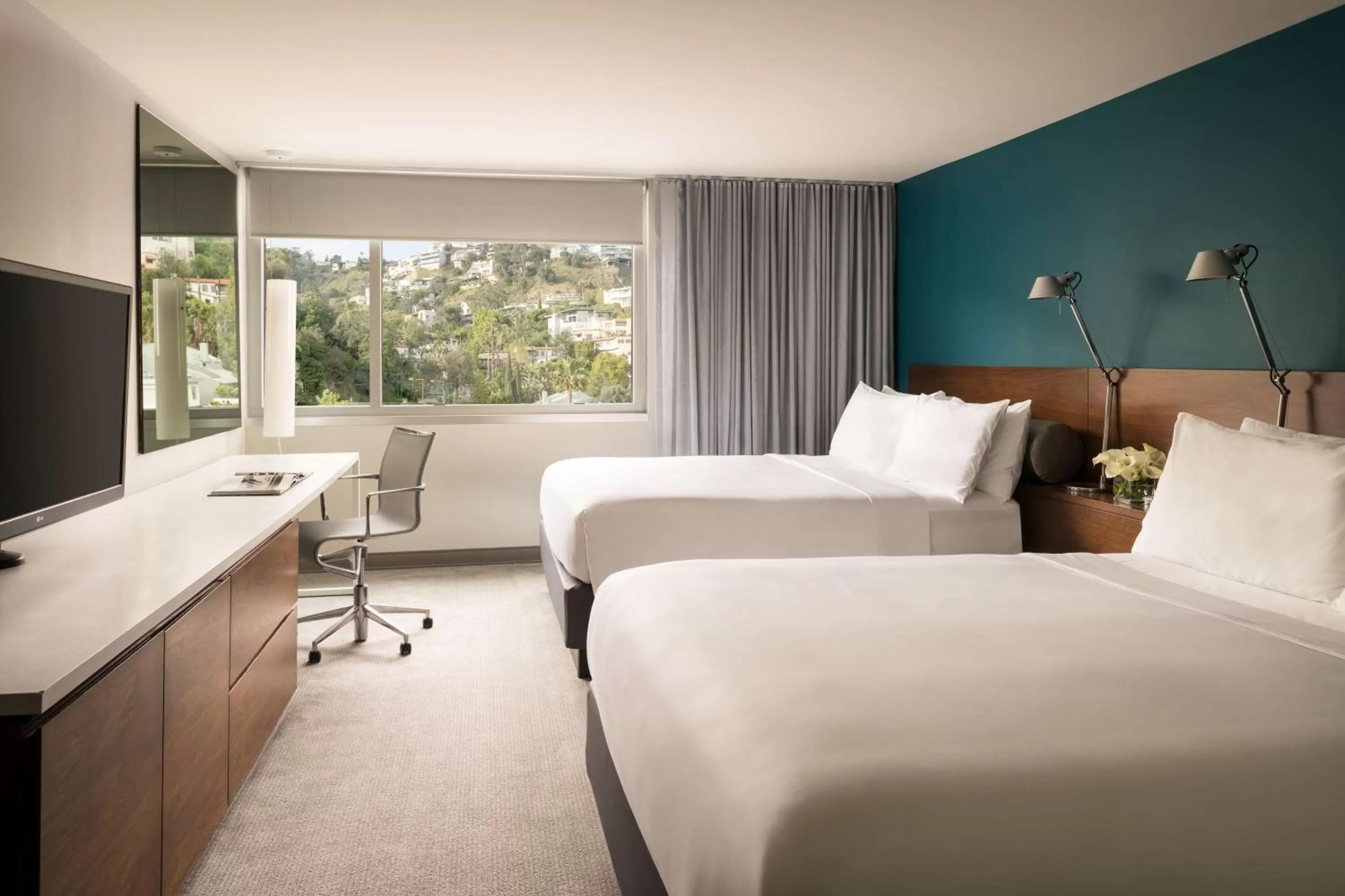 Photo of the whole room, Bed in Andaz West Hollywood, By Hyatt