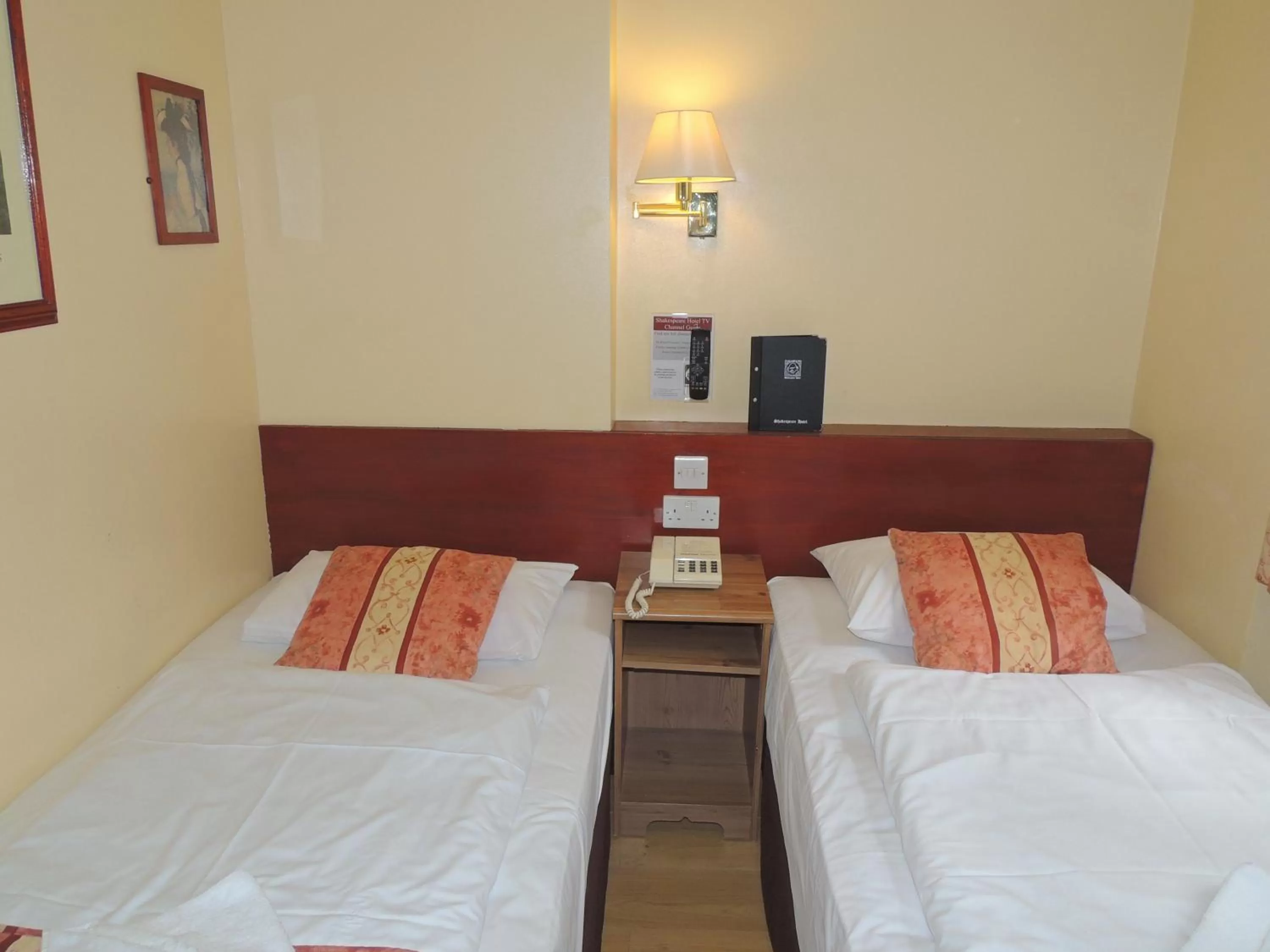 Bed in Shakespeare Hotel