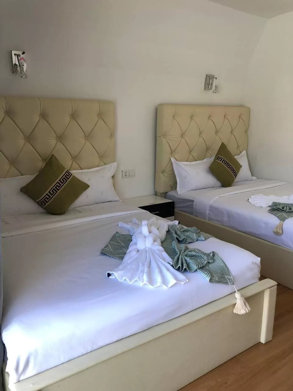 Bedroom, Bed in Jasmine River Front