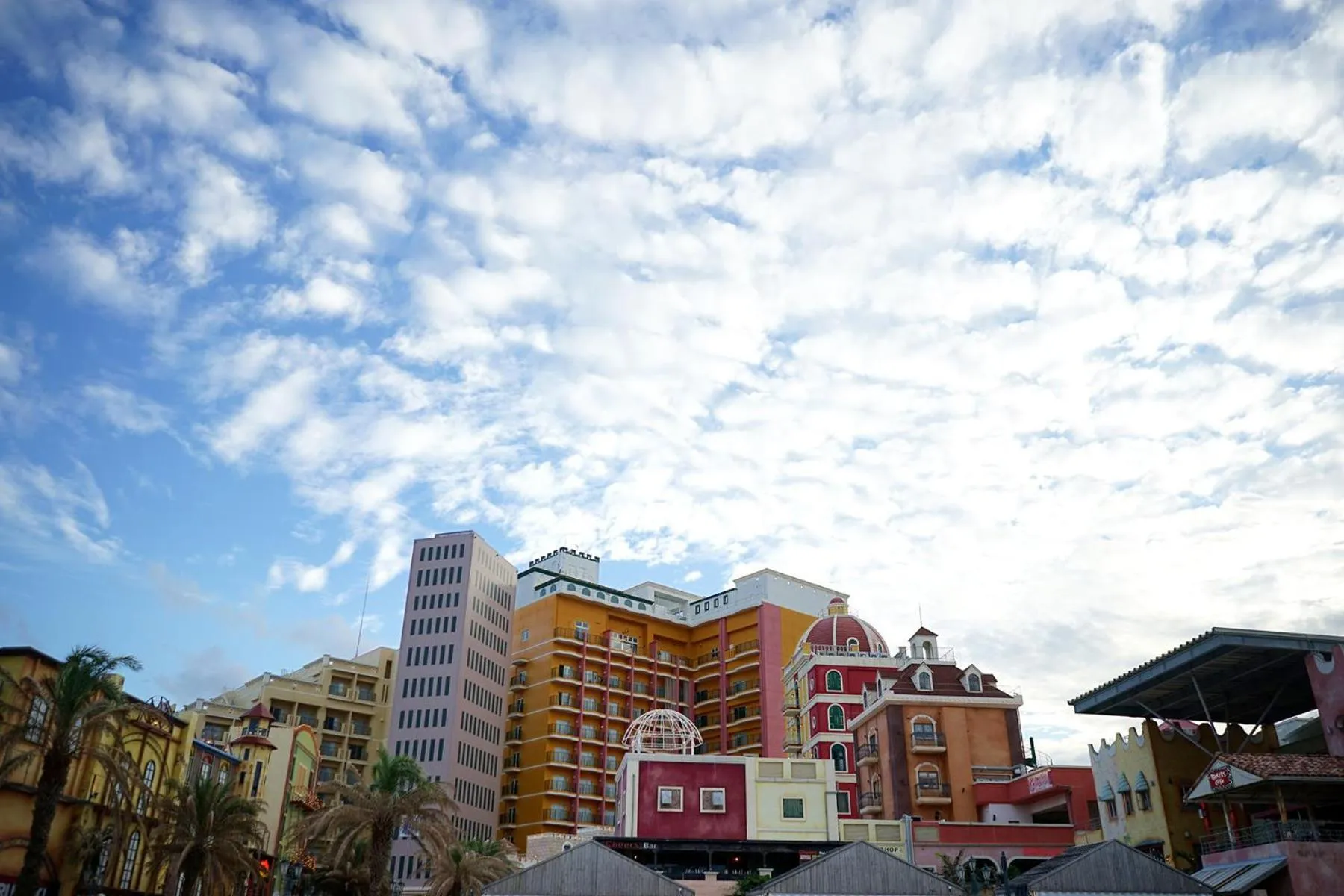 Nearby landmark in HOTEL SANSUI NAHA Ryukyu Onsen Naminoue-No-Yu