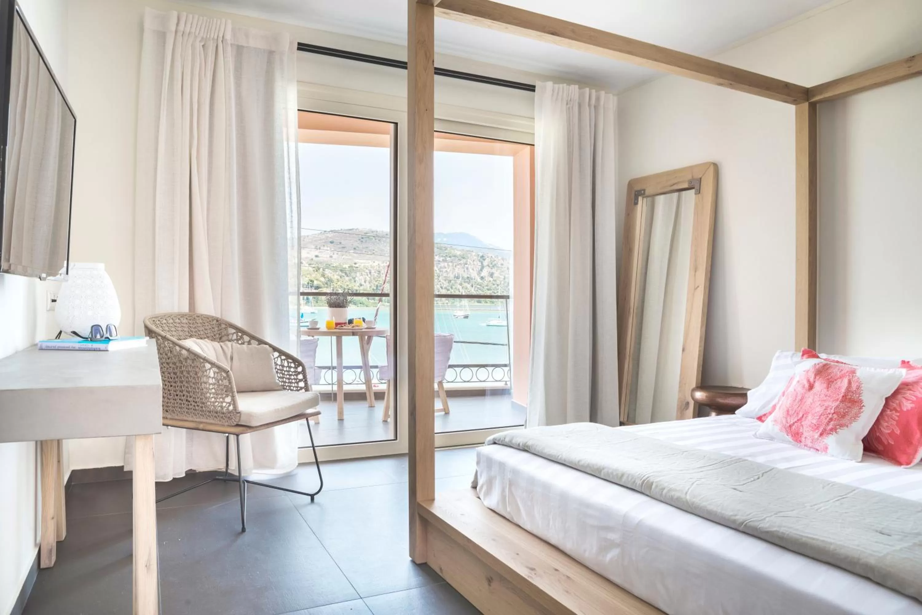 Bedroom, Bed in Argostoli Marina Suites
