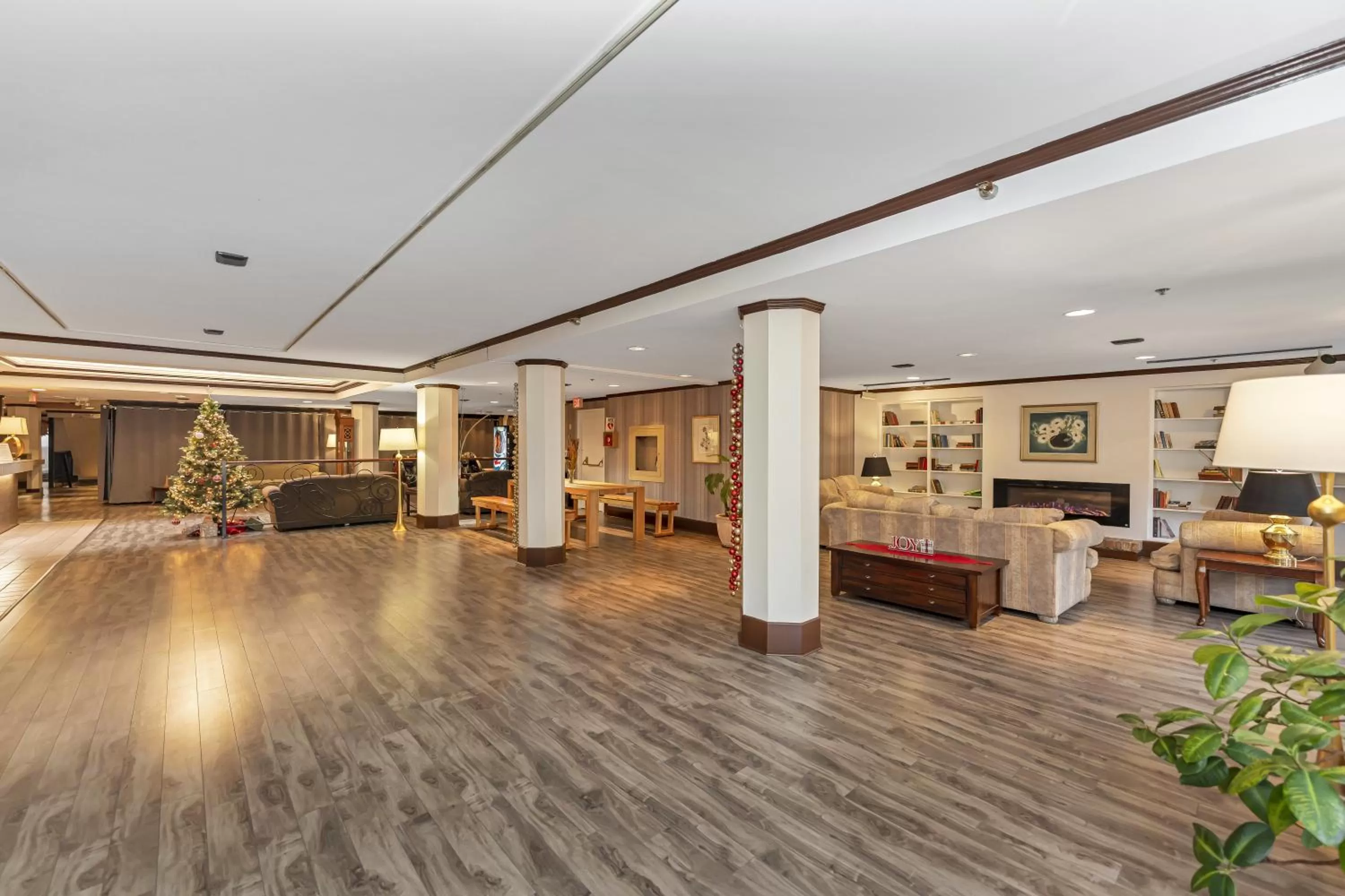 Lobby or reception in The Bedford Regency Hotel