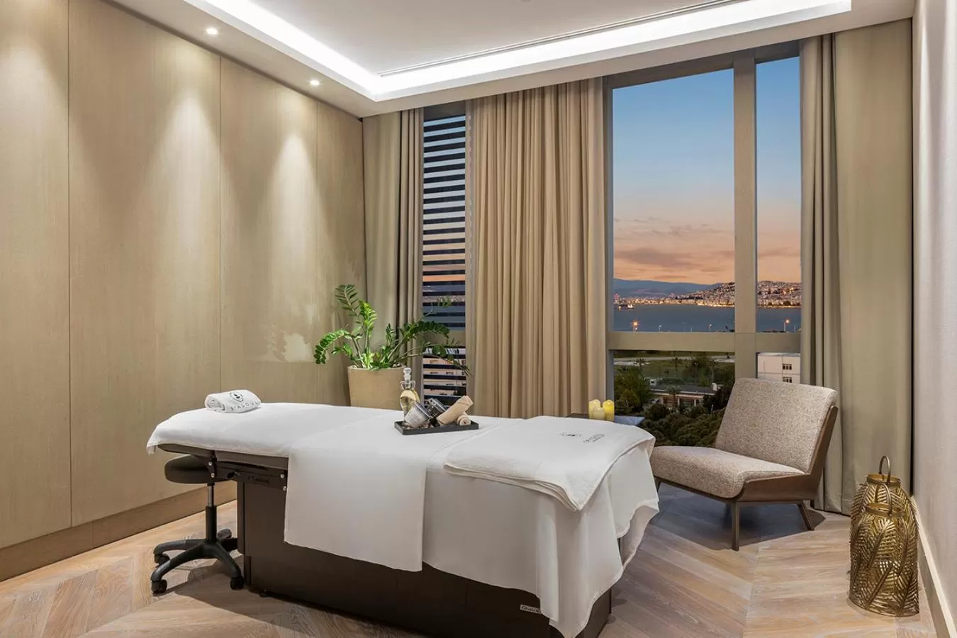 Spa and wellness centre/facilities, Bed in Hyatt Regency Izmir IstinyePark