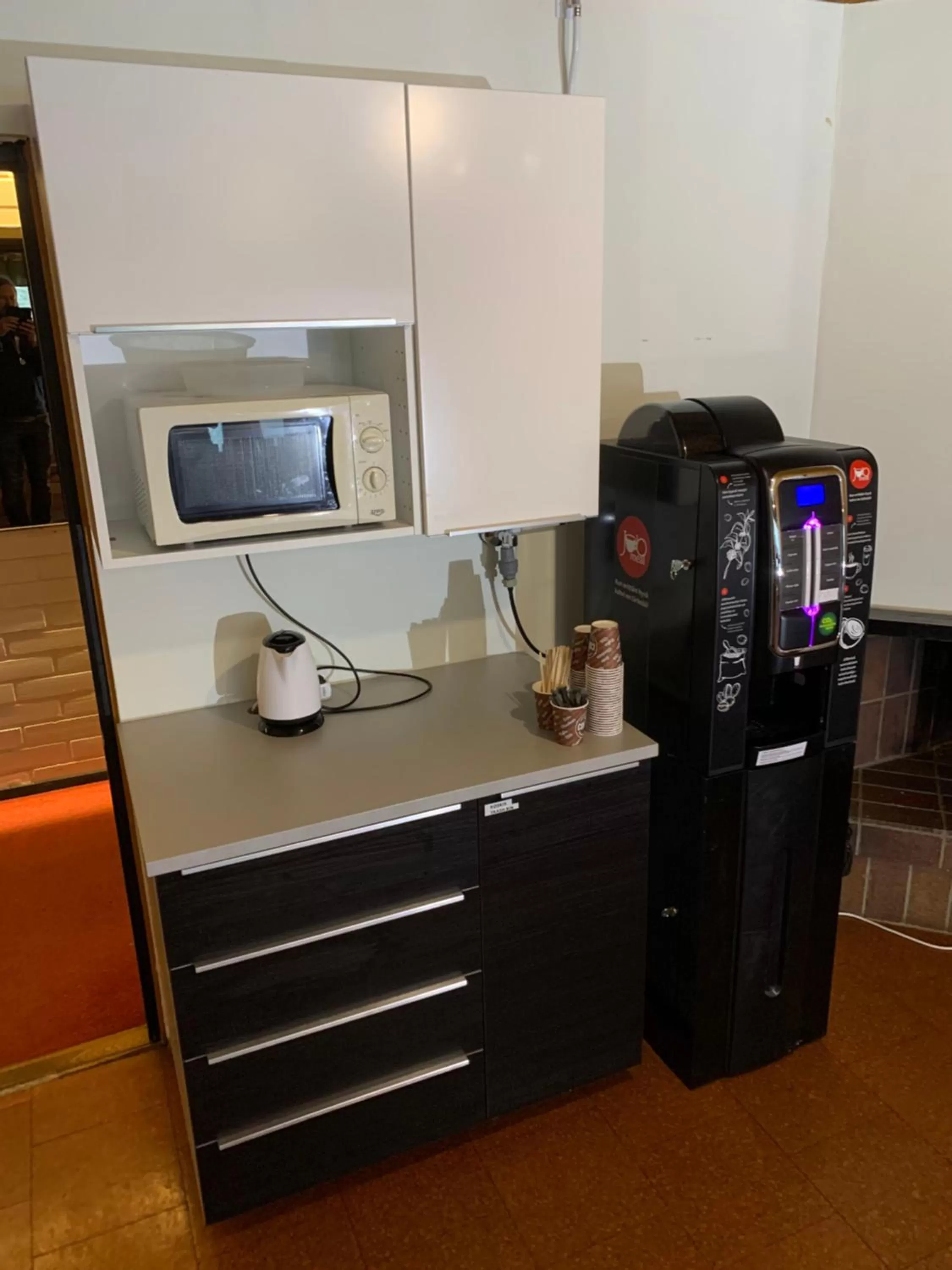 Kitchen or kitchenette in Hotelli Uninen Äänekoski