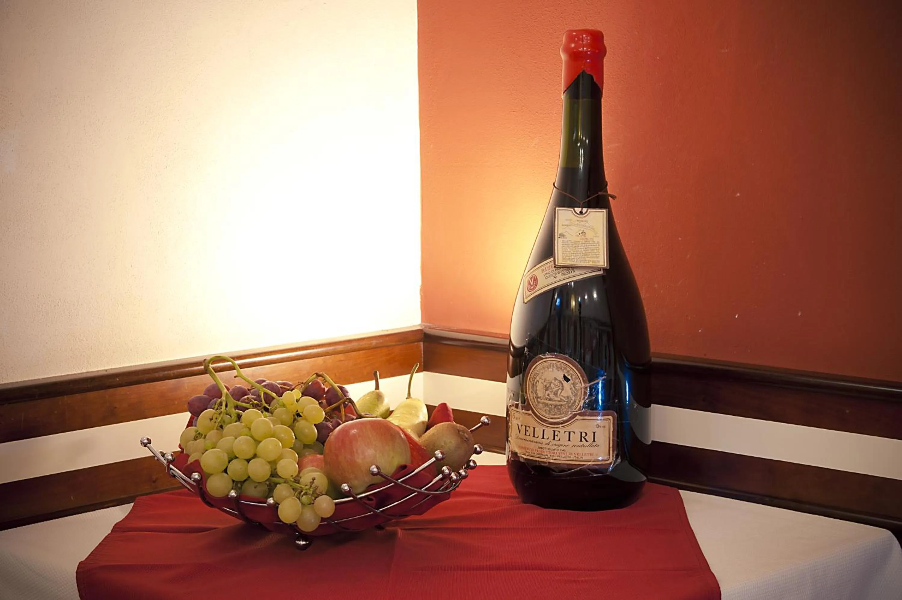 Restaurant/places to eat in Hotel Priscilla