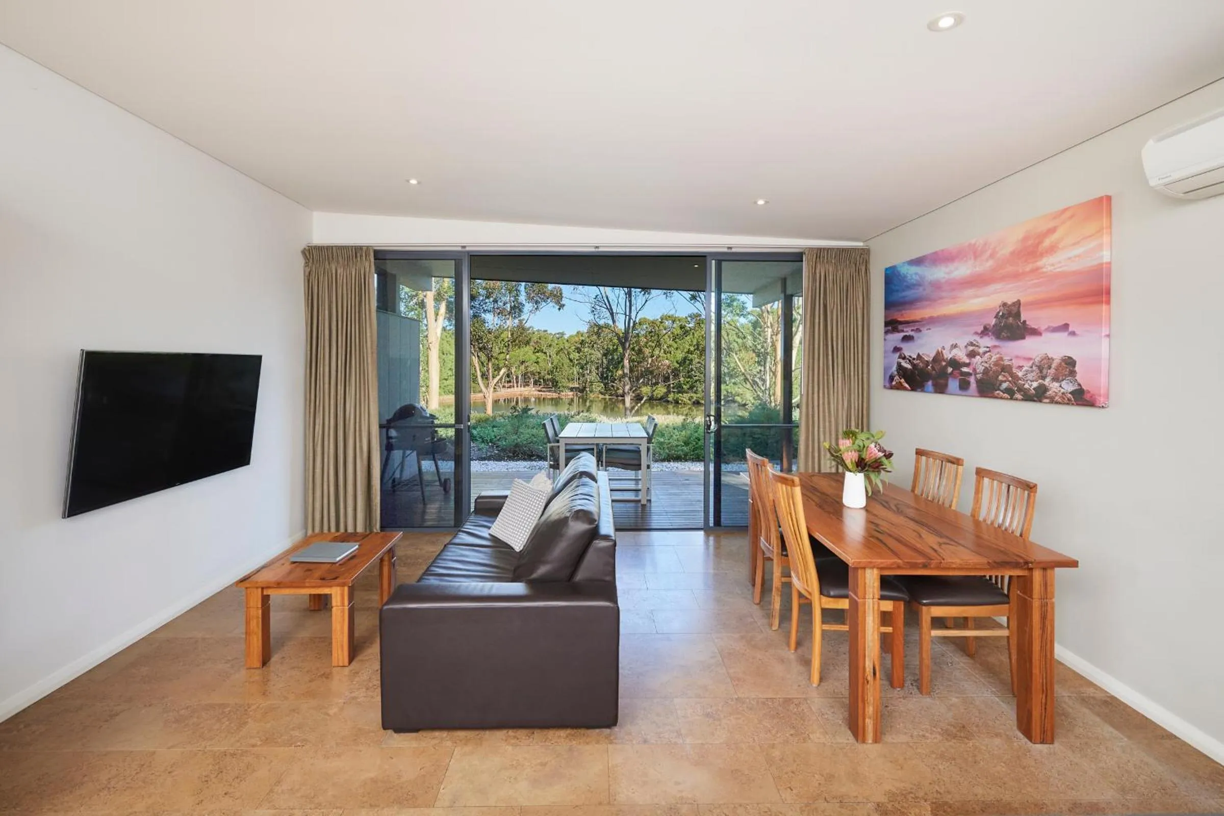 Living room in Eight Willows Retreat