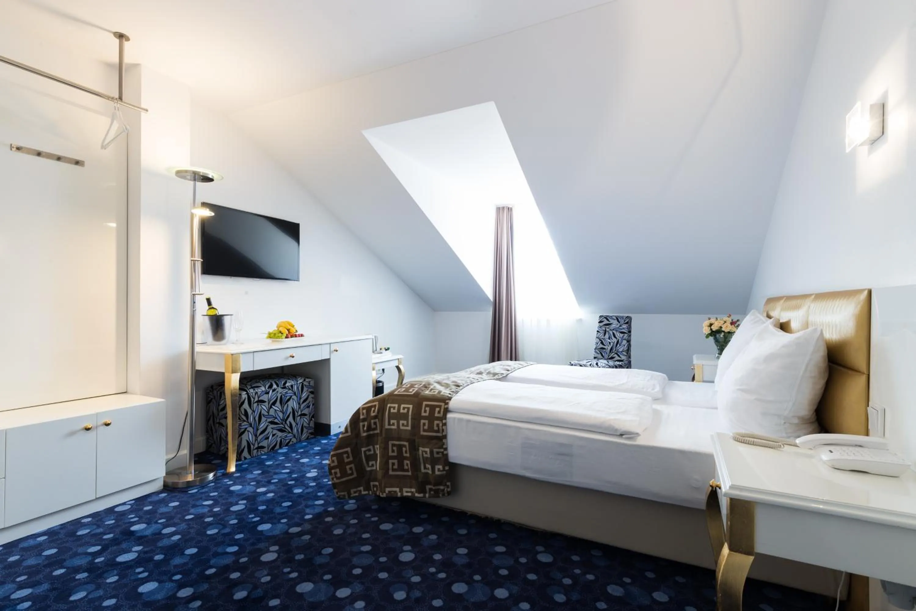 Photo of the whole room, Bed in Hotel Bayer's