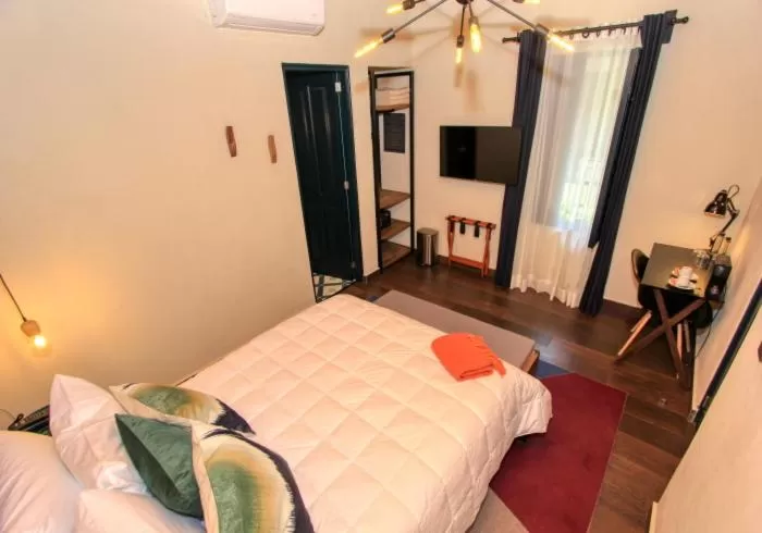 Bed in Antigua Trece Hotel Fusión & SPA