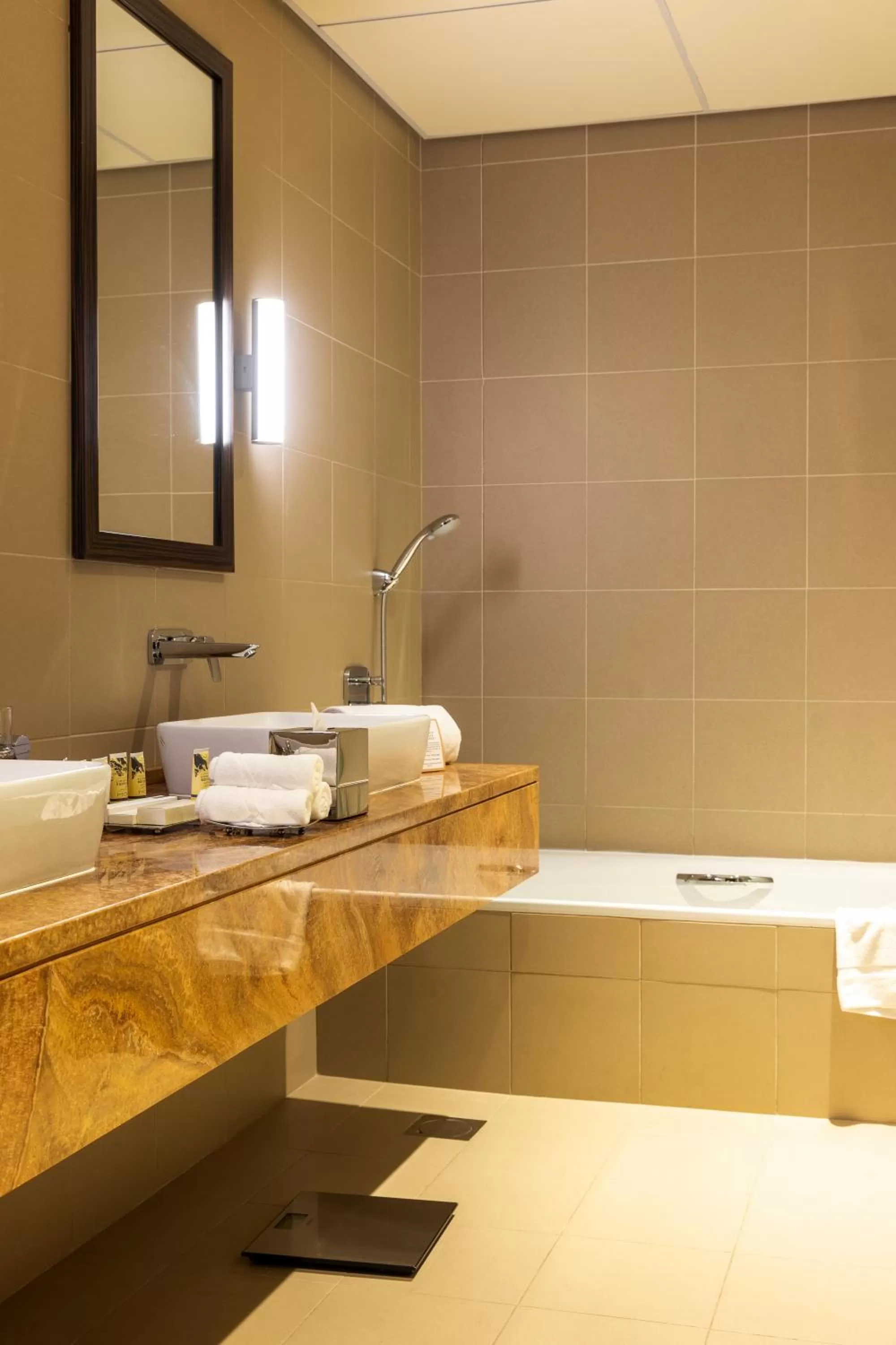 Bathroom in Remal Hotel & Villas Al Dhannah City