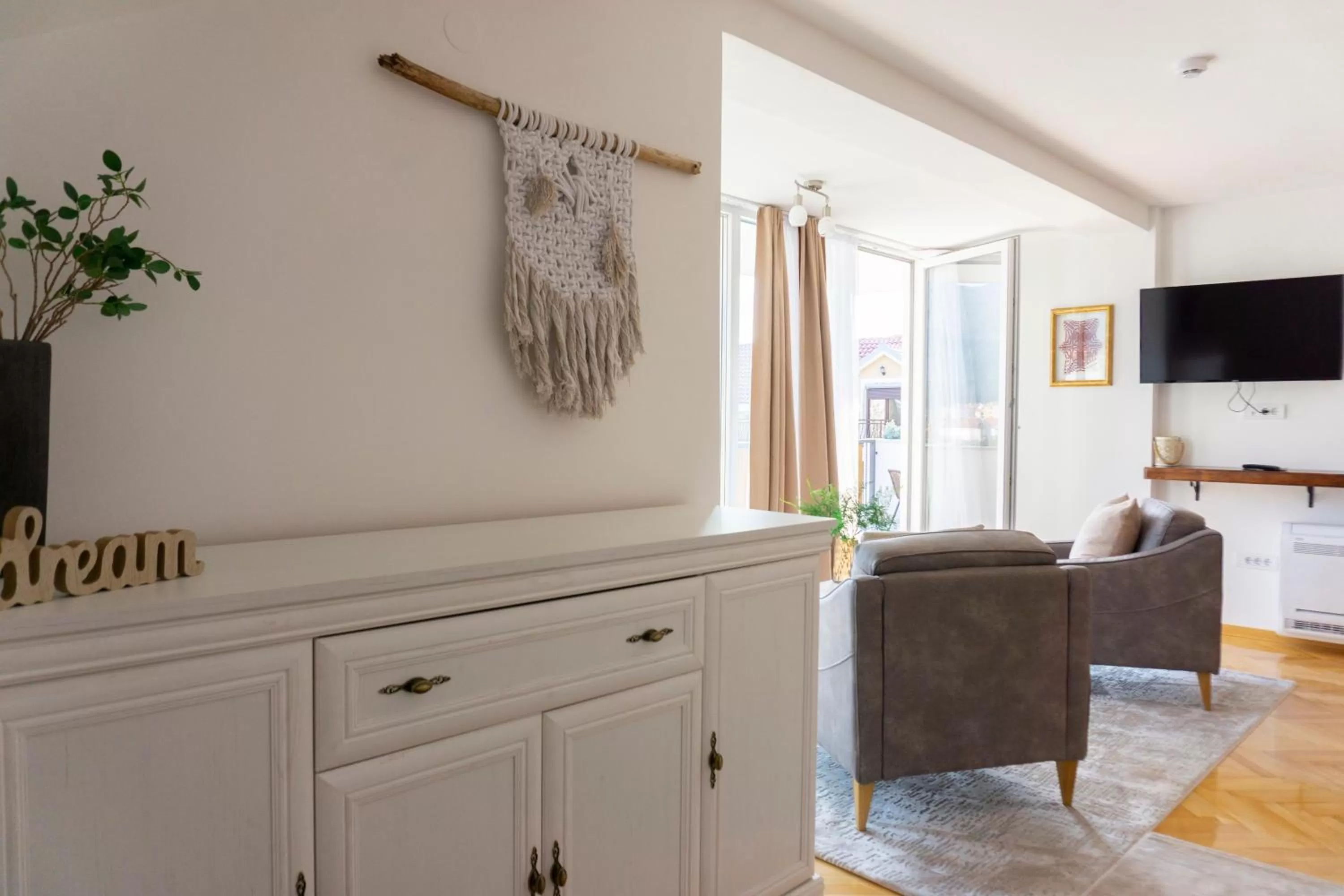 TV and multimedia in Herceg Vila